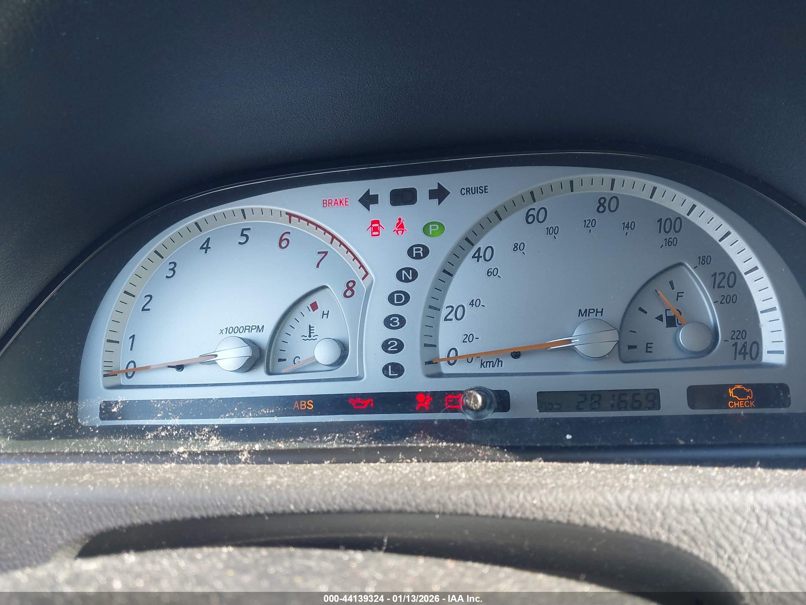 TOYOTA CAMRY image 7