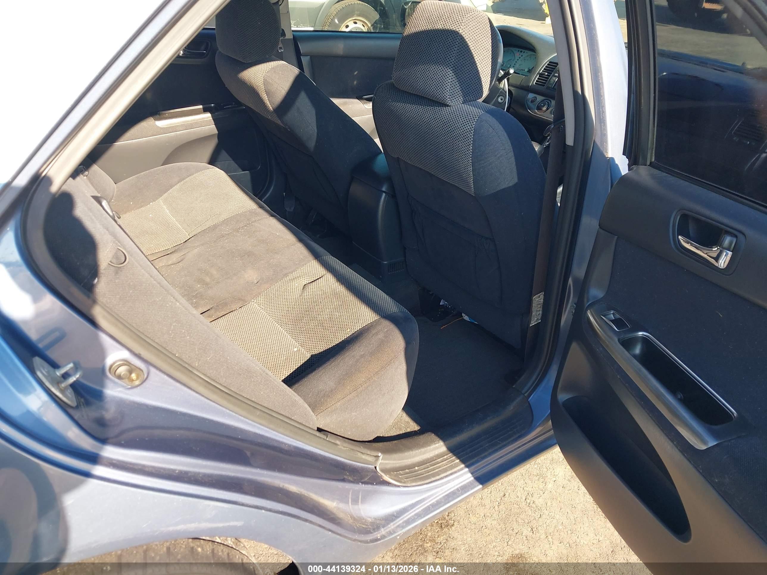 TOYOTA CAMRY image 8