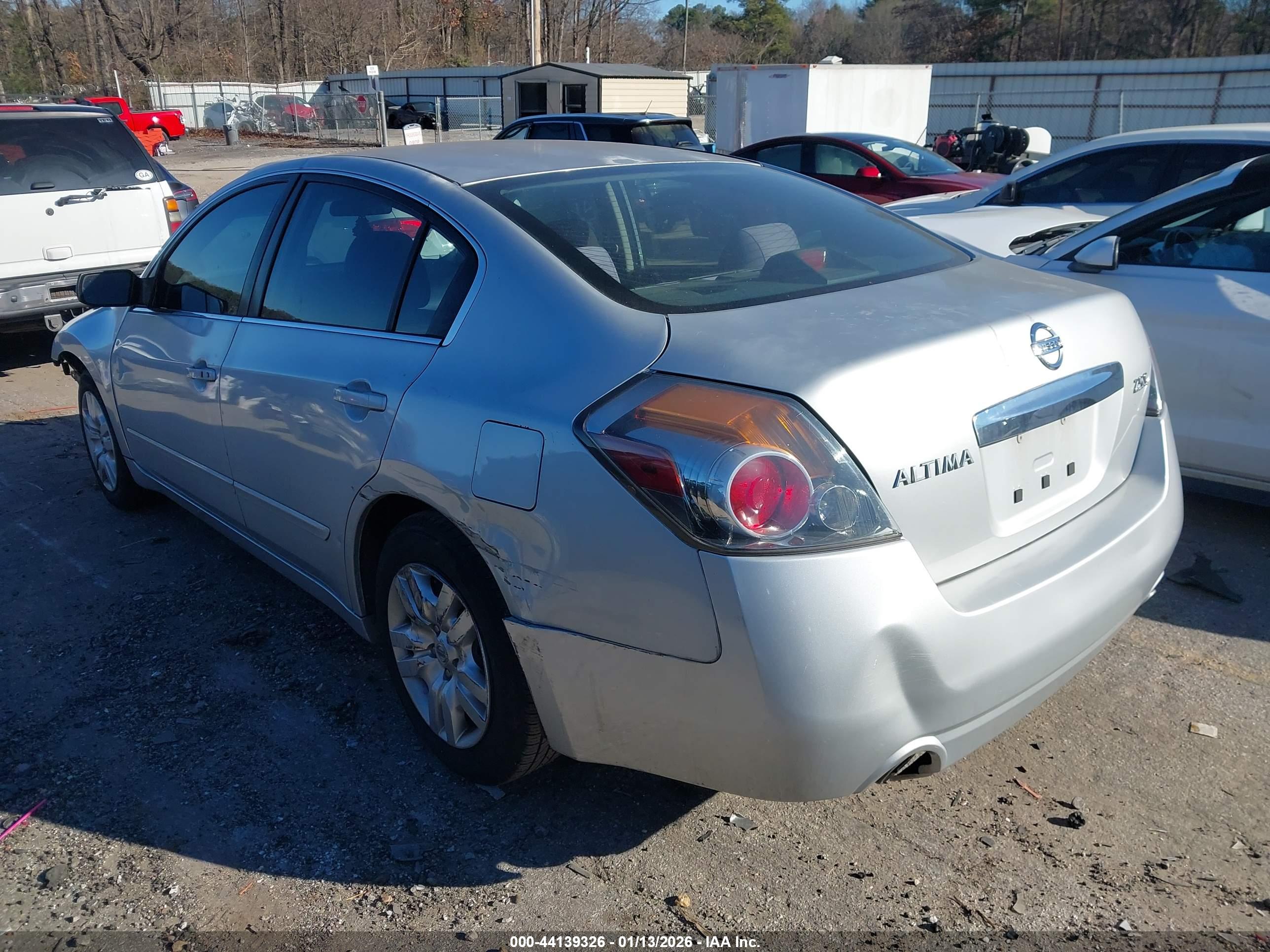 NISSAN ALTIMA image 3