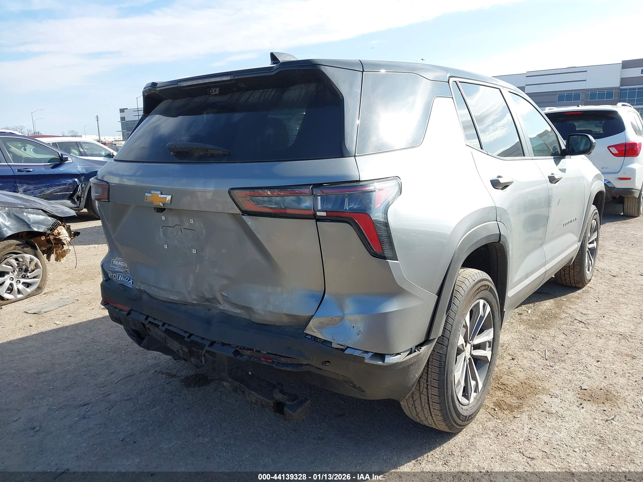CHEVROLET EQUINOX image 6