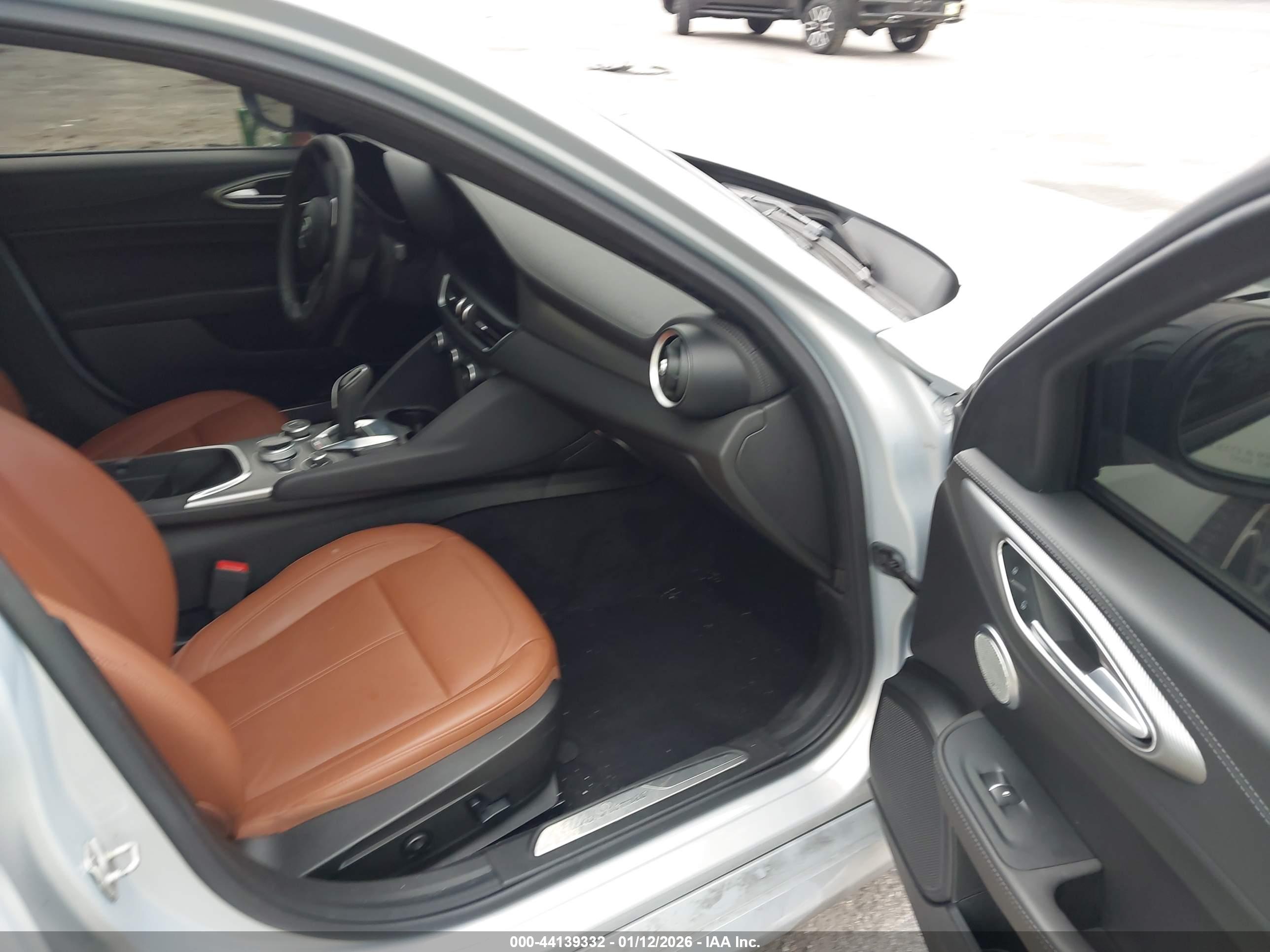 ALFA ROMEO image 5