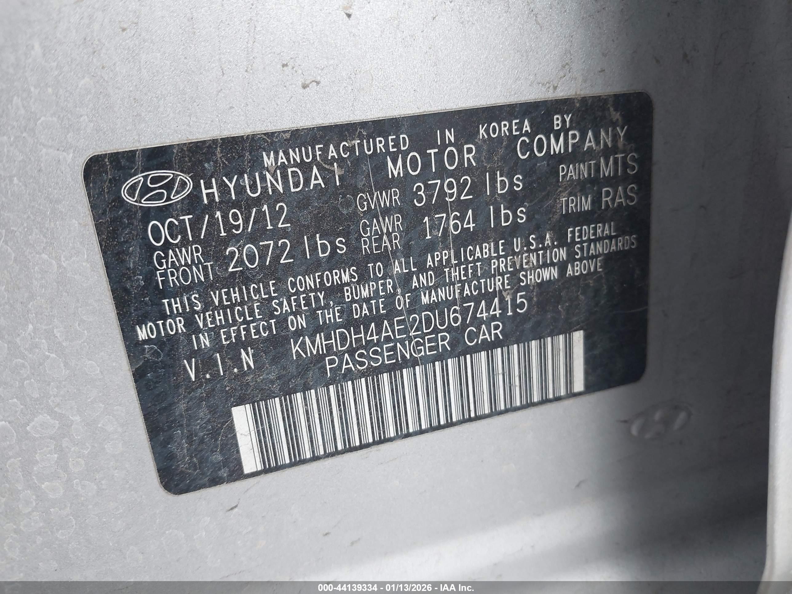 HYUNDAI ELANTRA image 9
