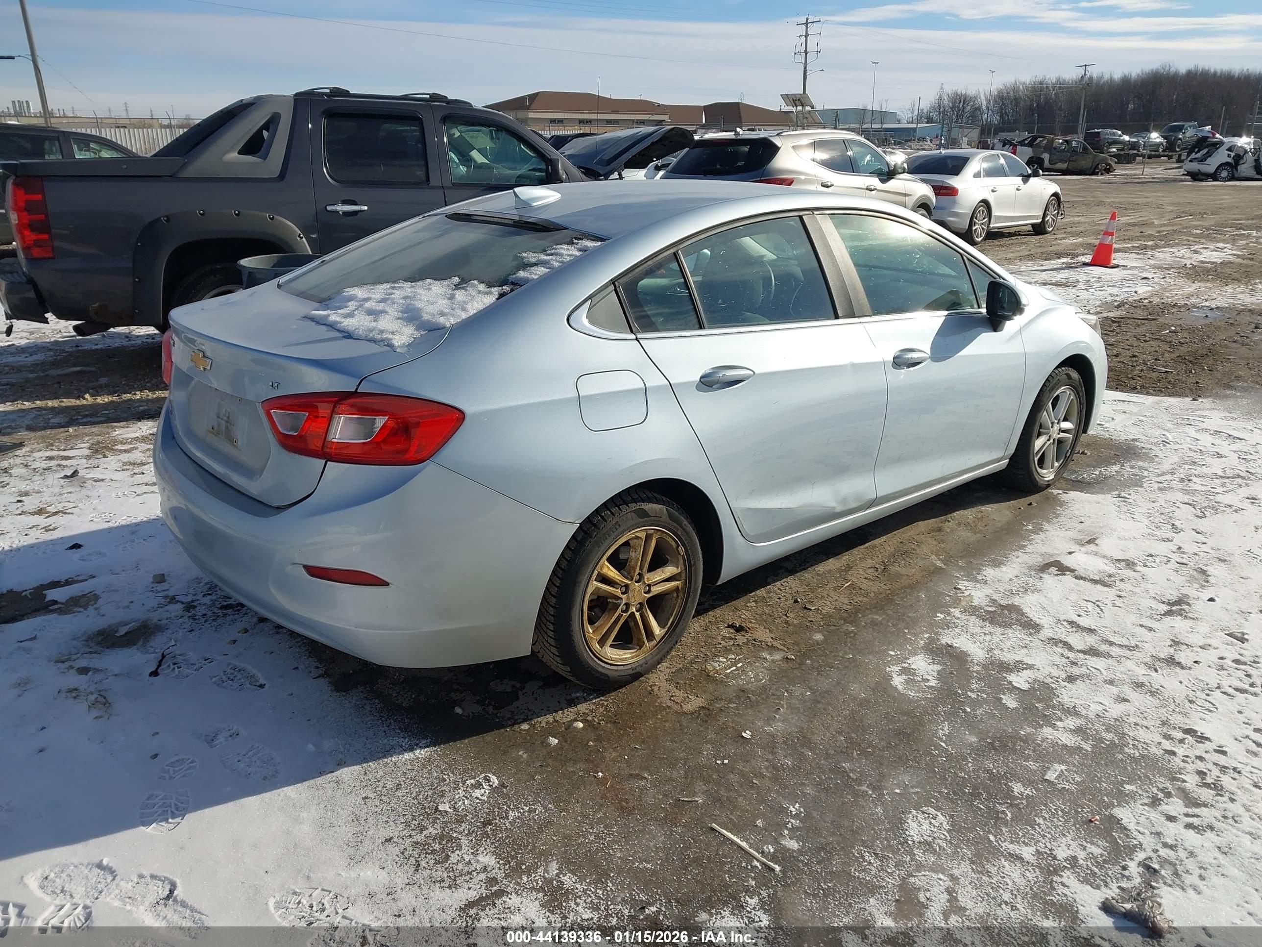 CHEVROLET CRUZE image 4