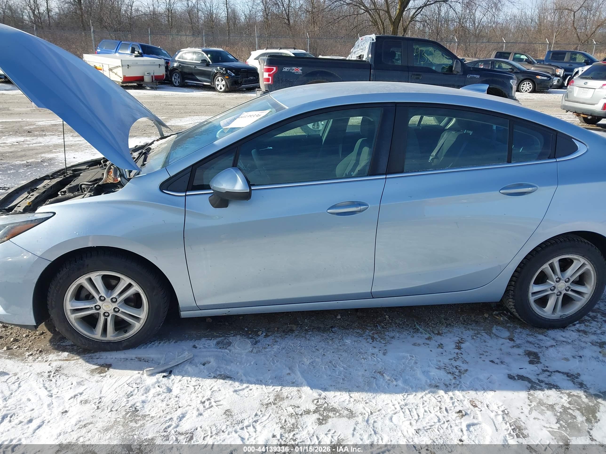 CHEVROLET CRUZE image 6