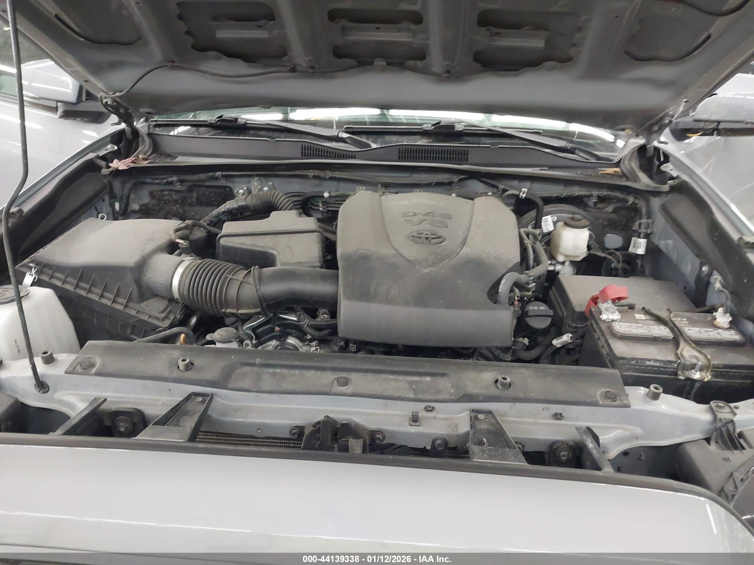 TOYOTA TACOMA image 10