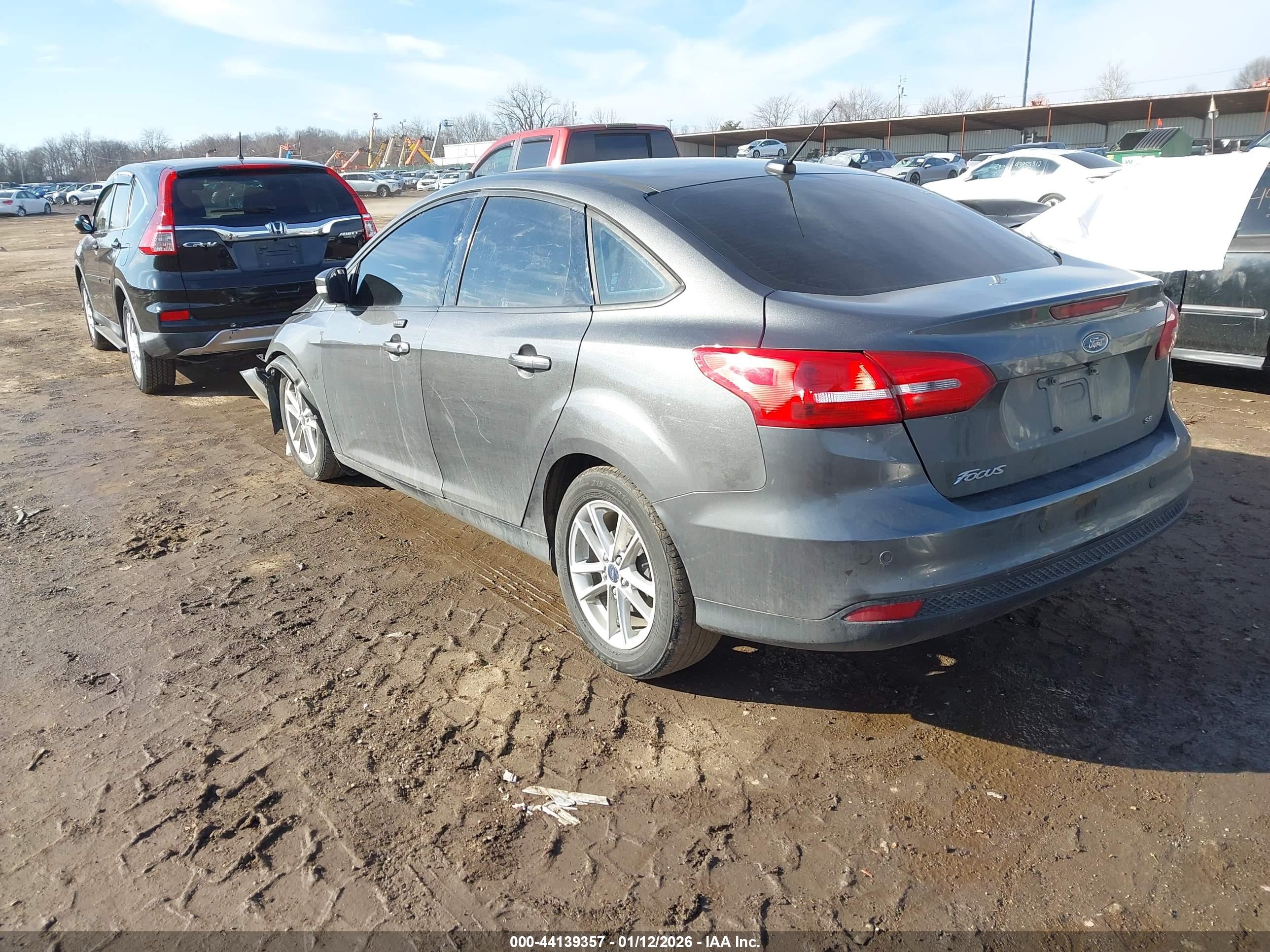 FORD FOCUS image 3