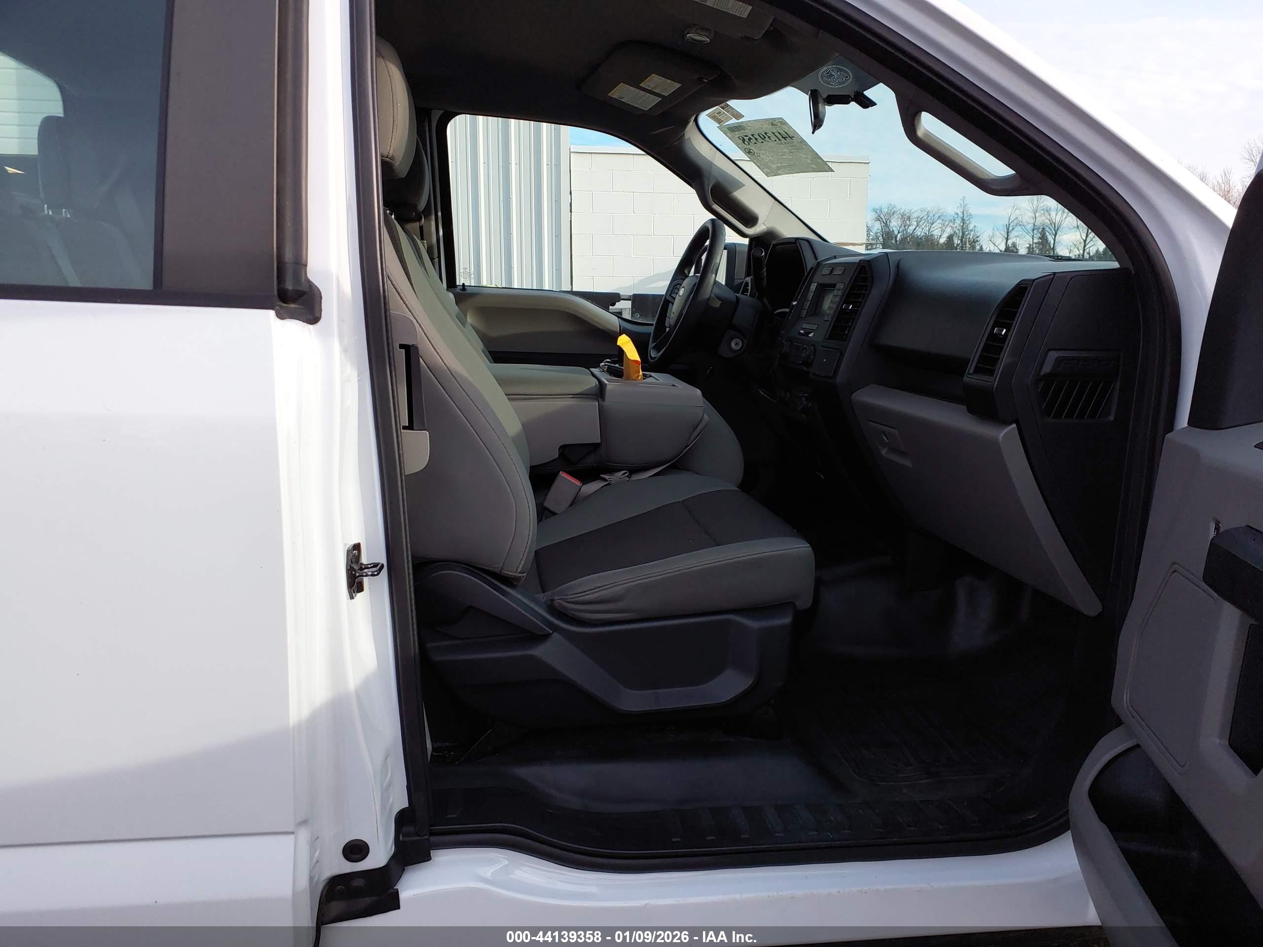 FORD F-150 image 5