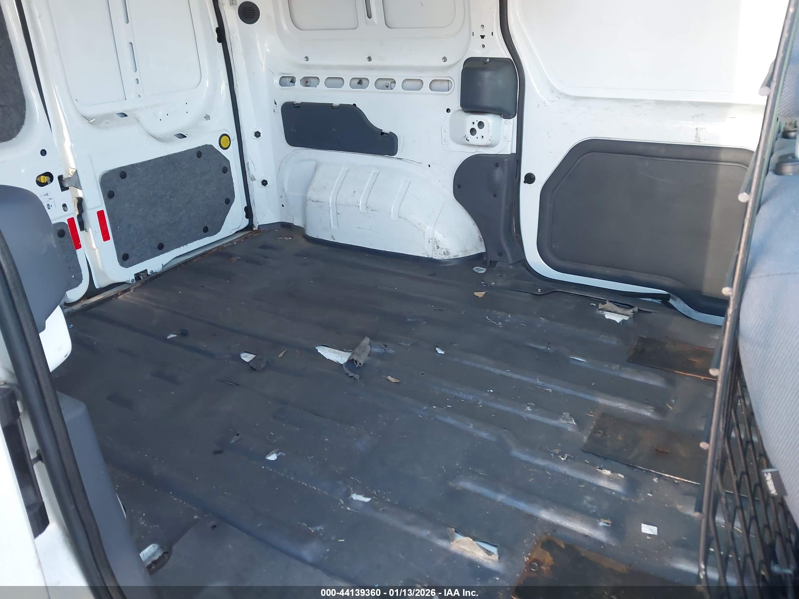 FORD TRANSIT image 8