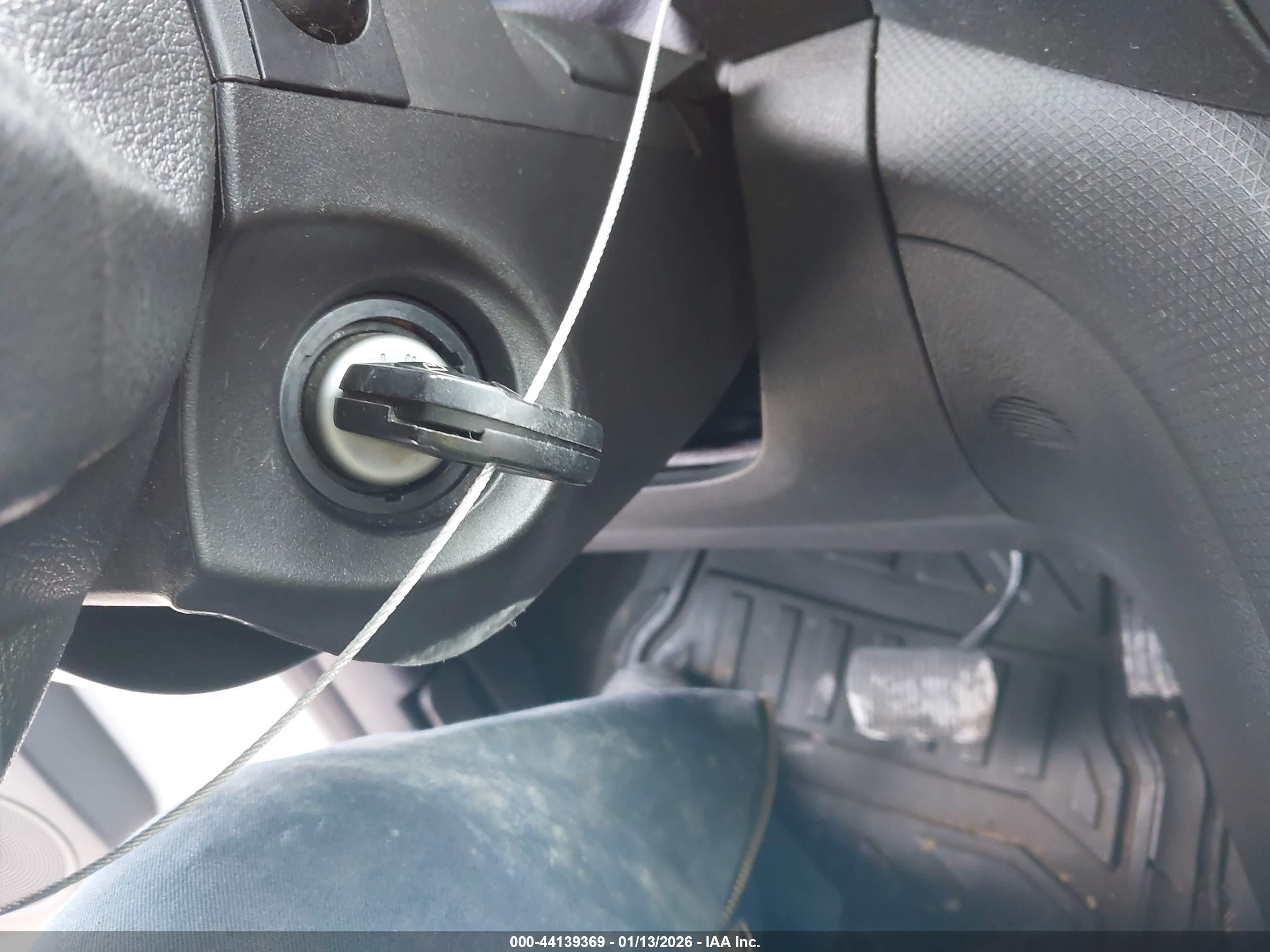 FORD TRANSIT image 11