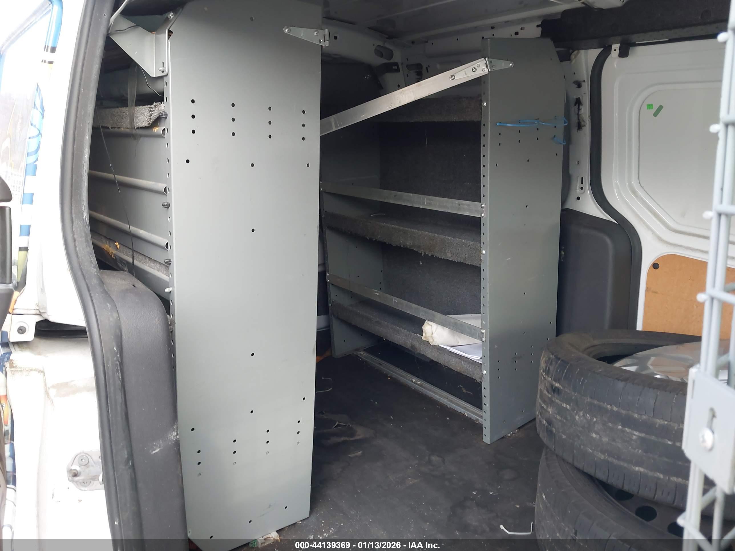 FORD TRANSIT image 8