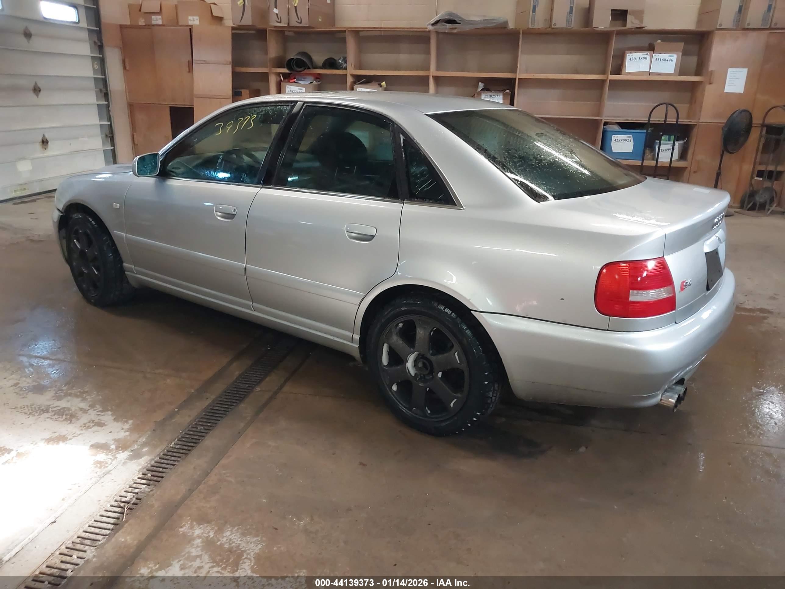AUDI S4 image 3
