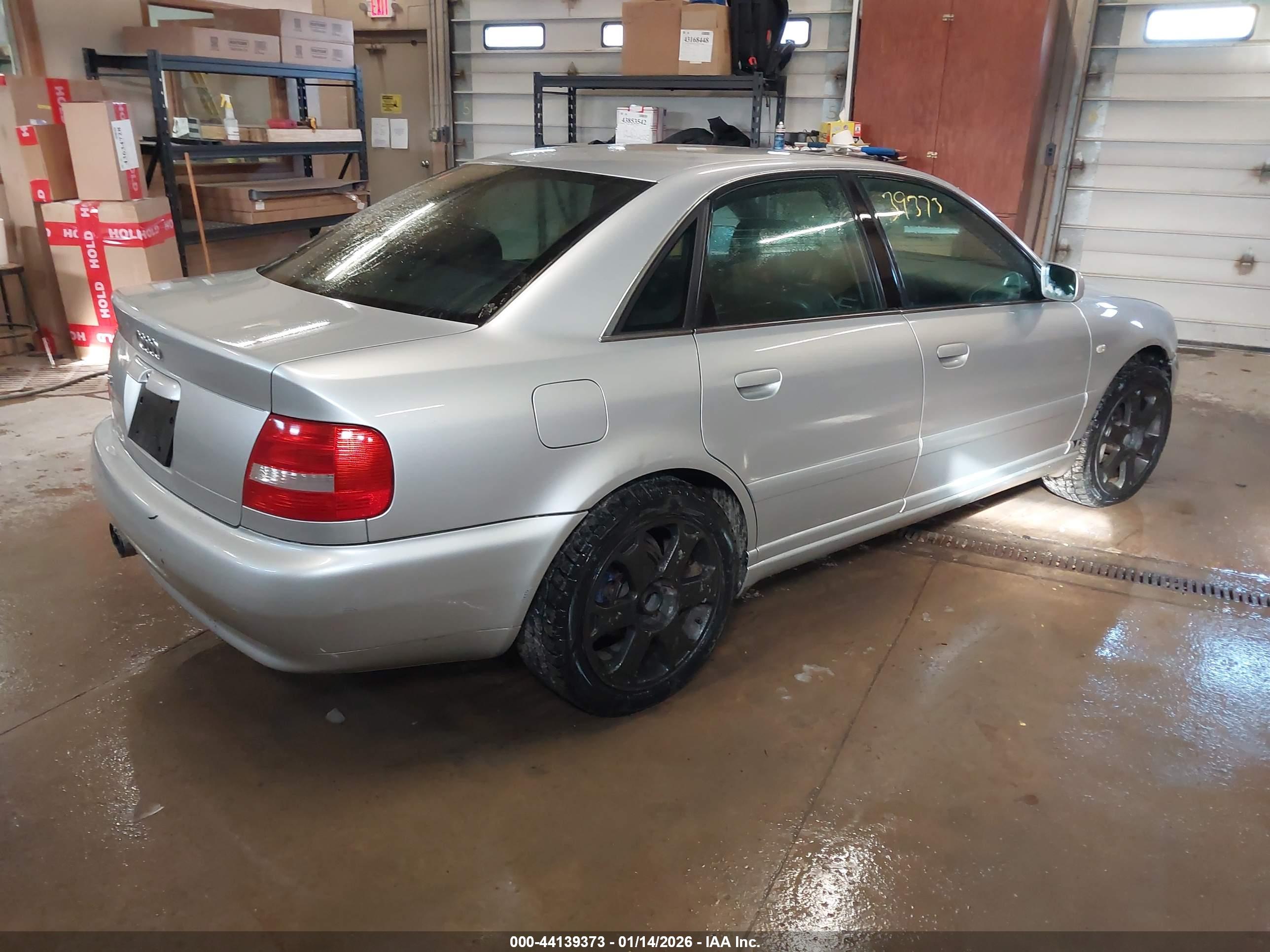 AUDI S4 image 4