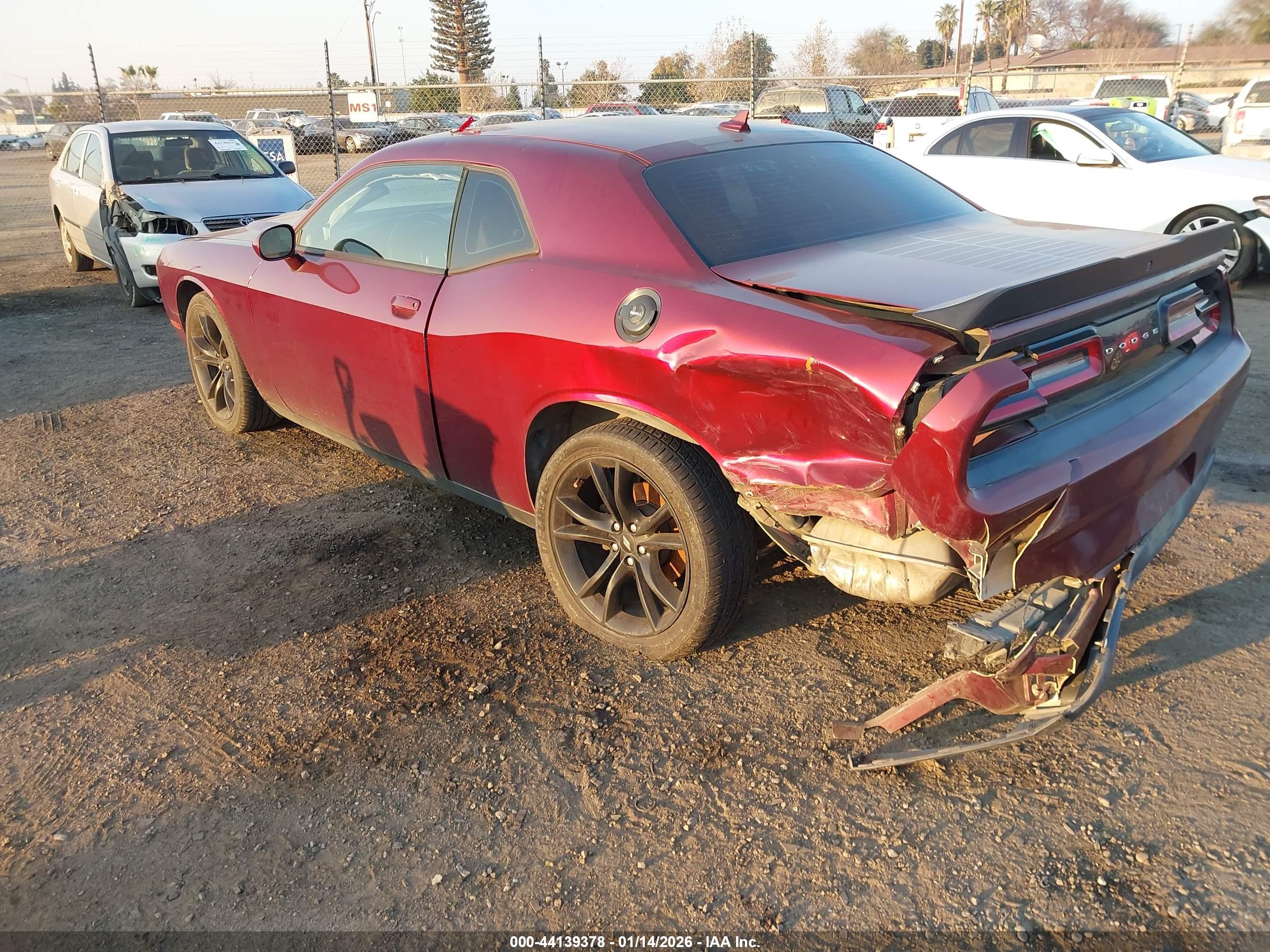 DODGE CHALLENGER image 3
