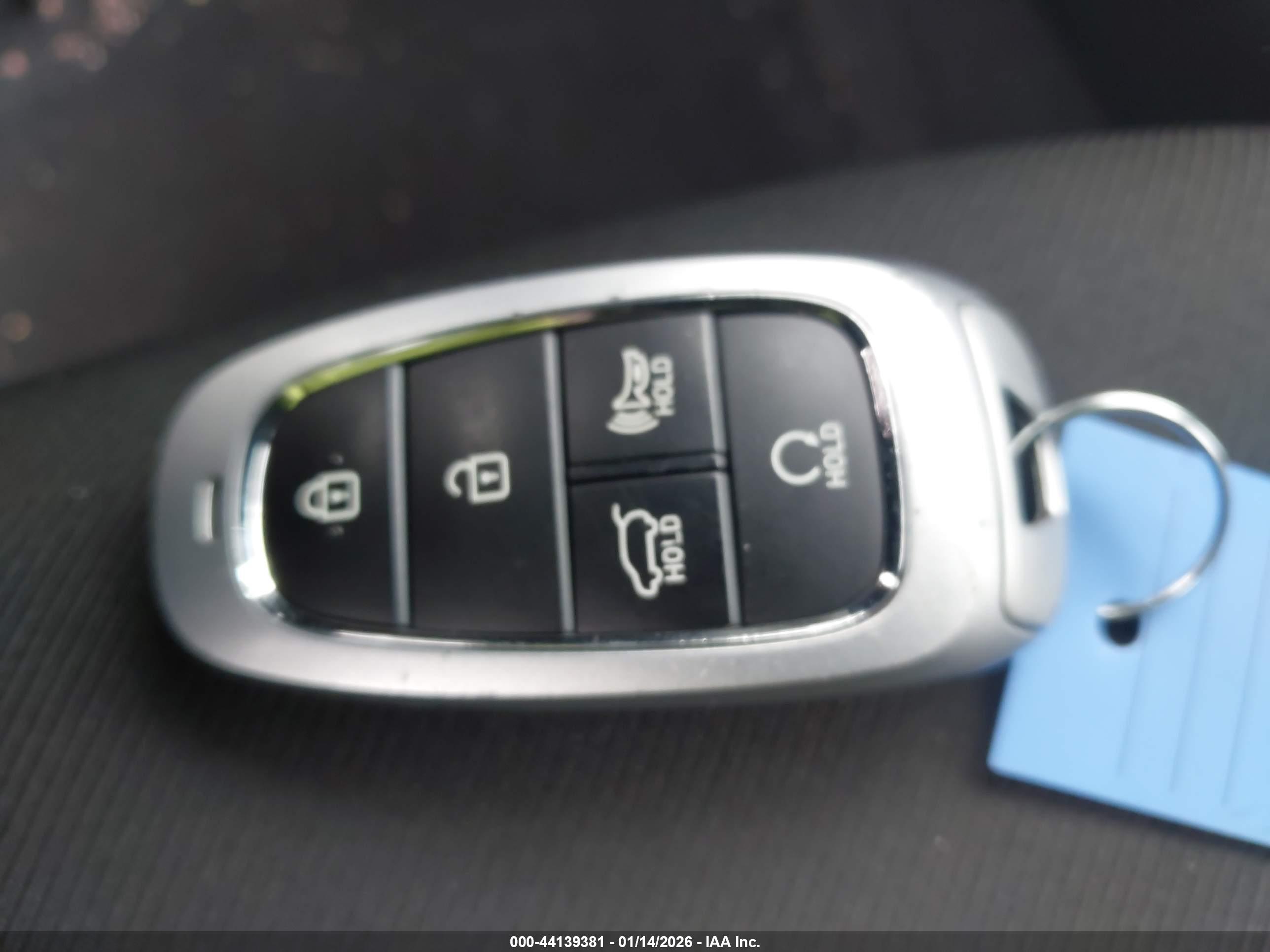 HYUNDAI TUCSON image 11