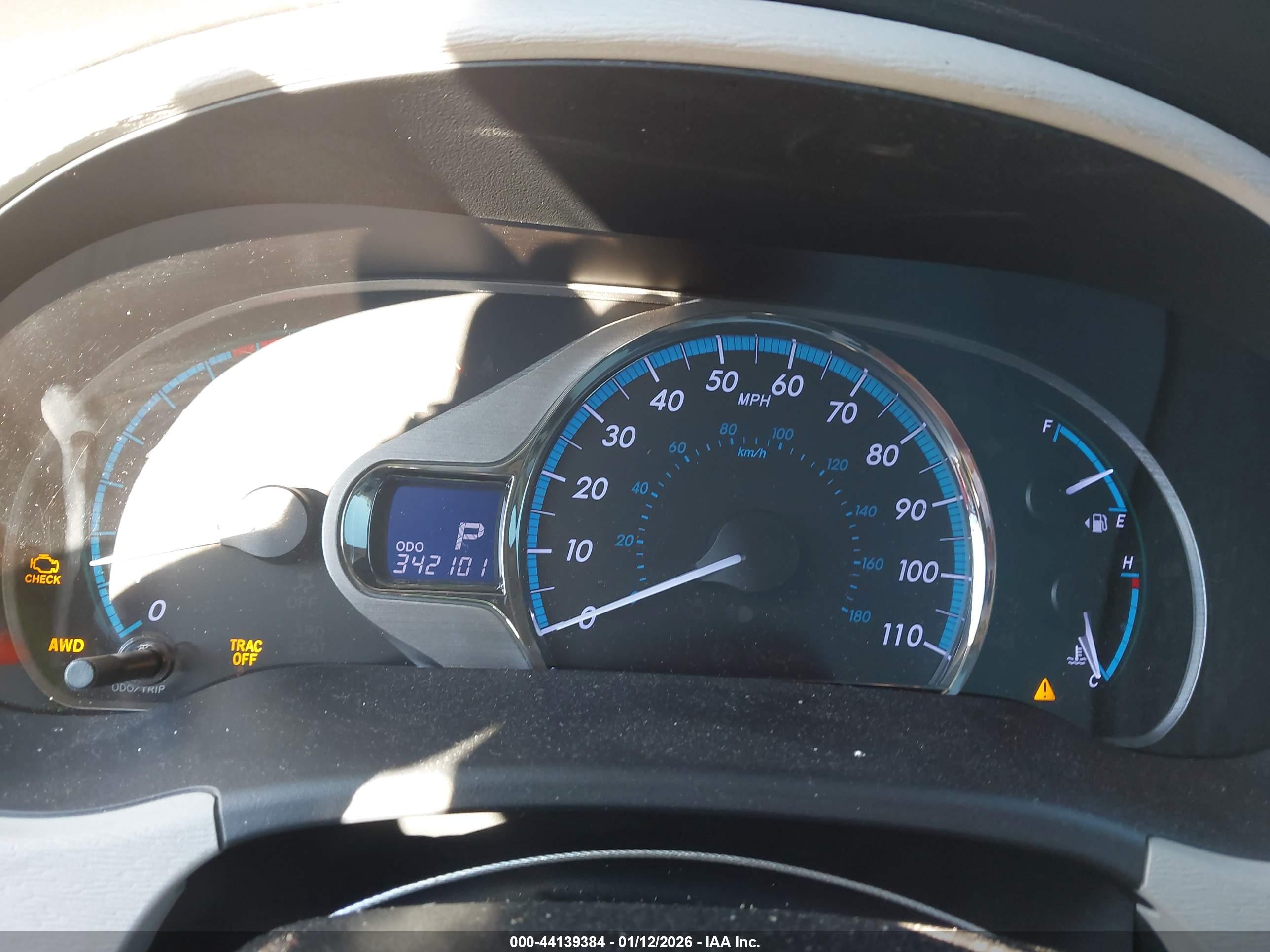 TOYOTA SIENNA image 7