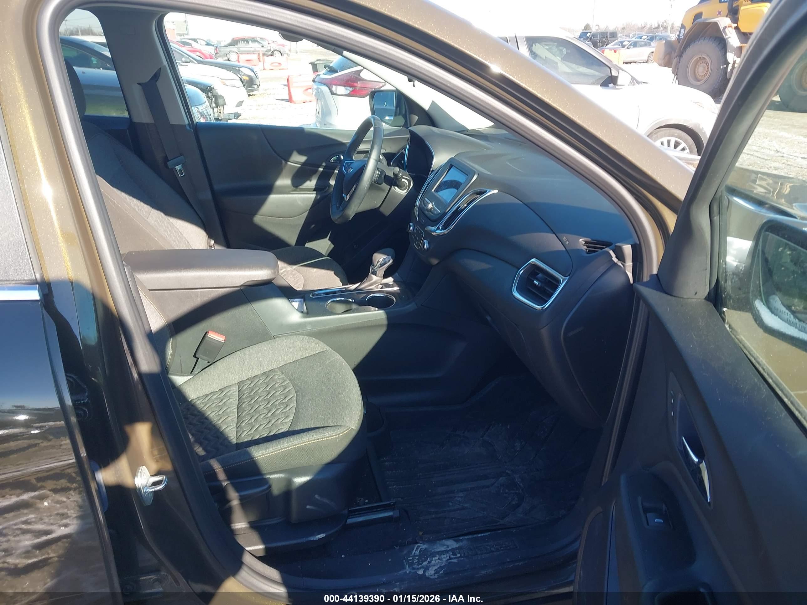 CHEVROLET EQUINOX image 5
