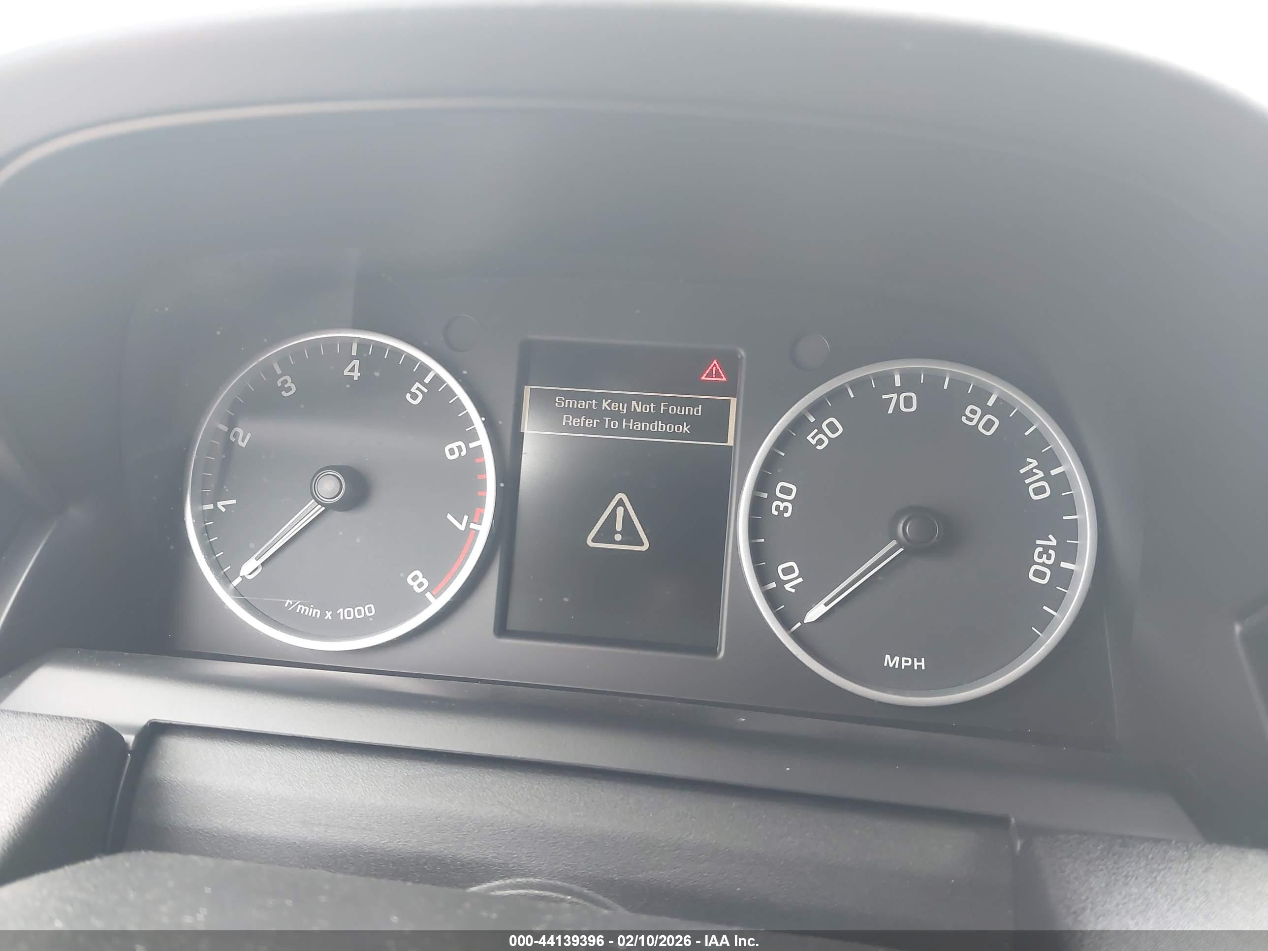LAND ROVER image 7