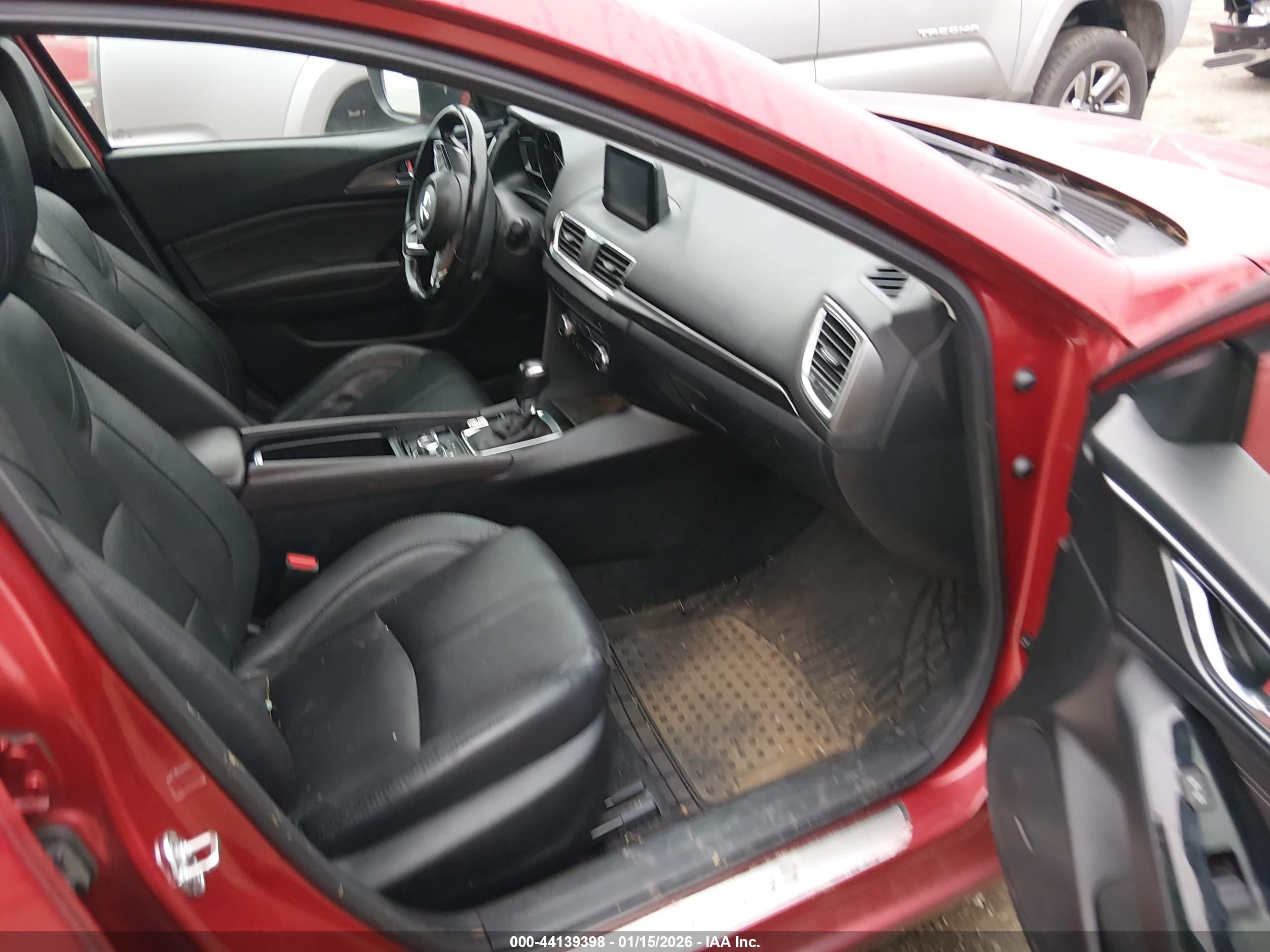 MAZDA MAZDA3 image 5