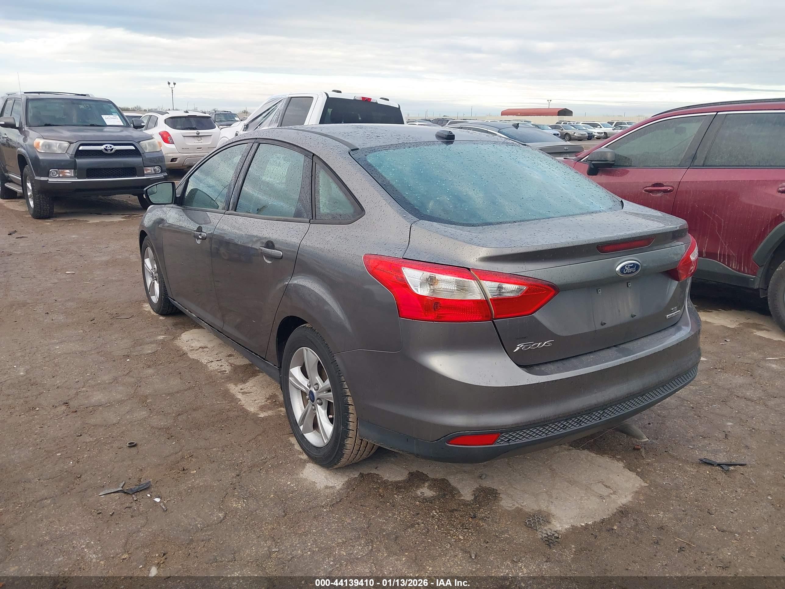 FORD FOCUS image 3