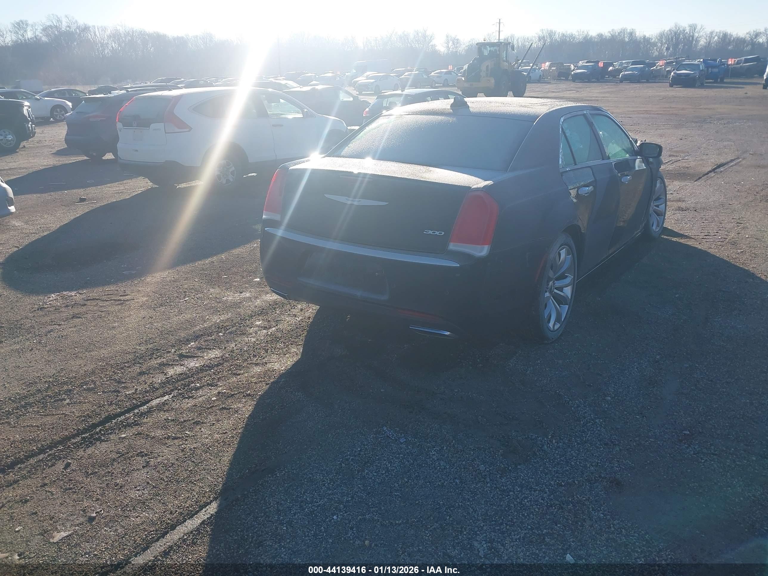 CHRYSLER 300 image 4
