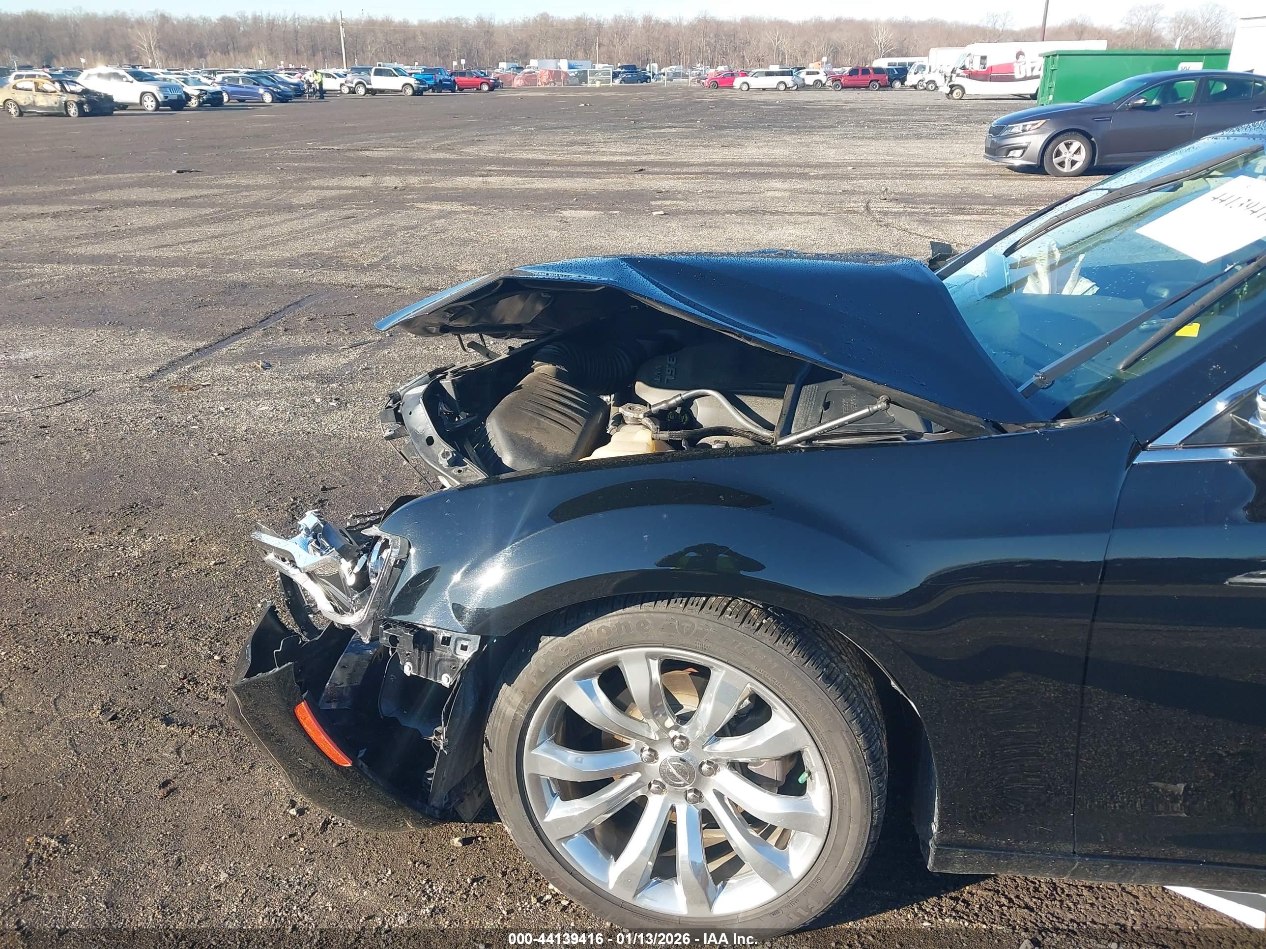 CHRYSLER 300 image 6