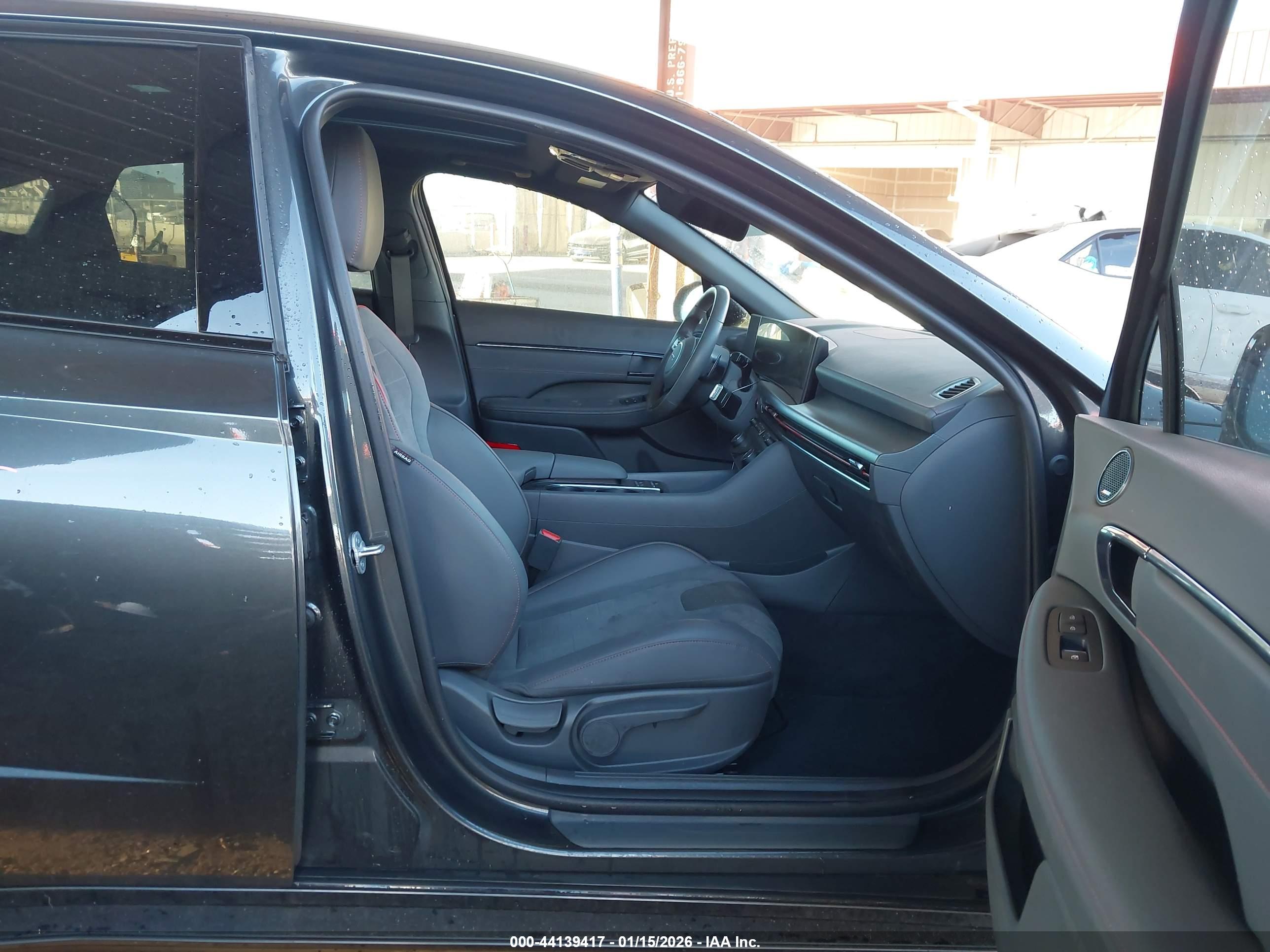 HYUNDAI SONATA image 5