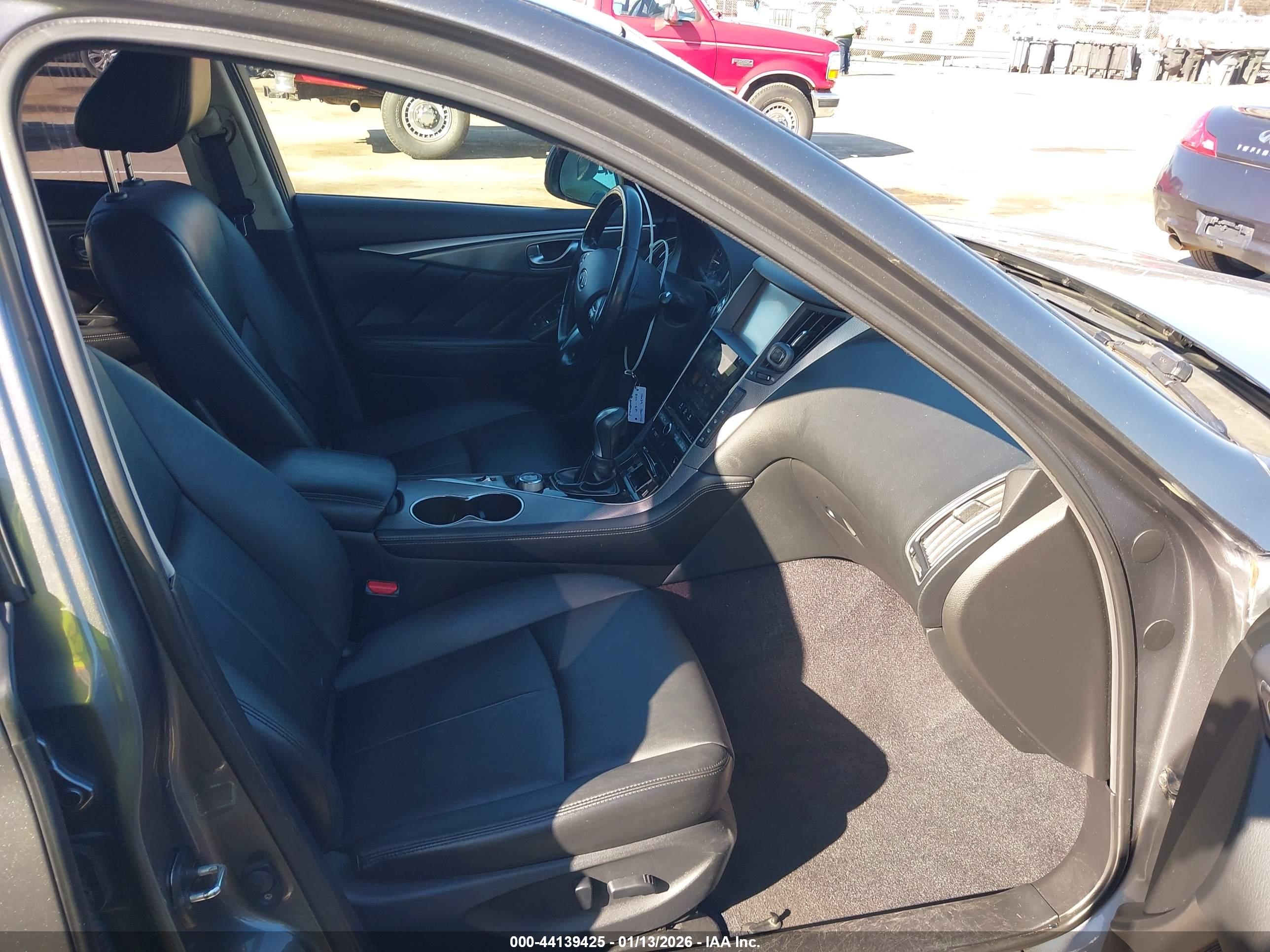 INFINITI Q50 image 5