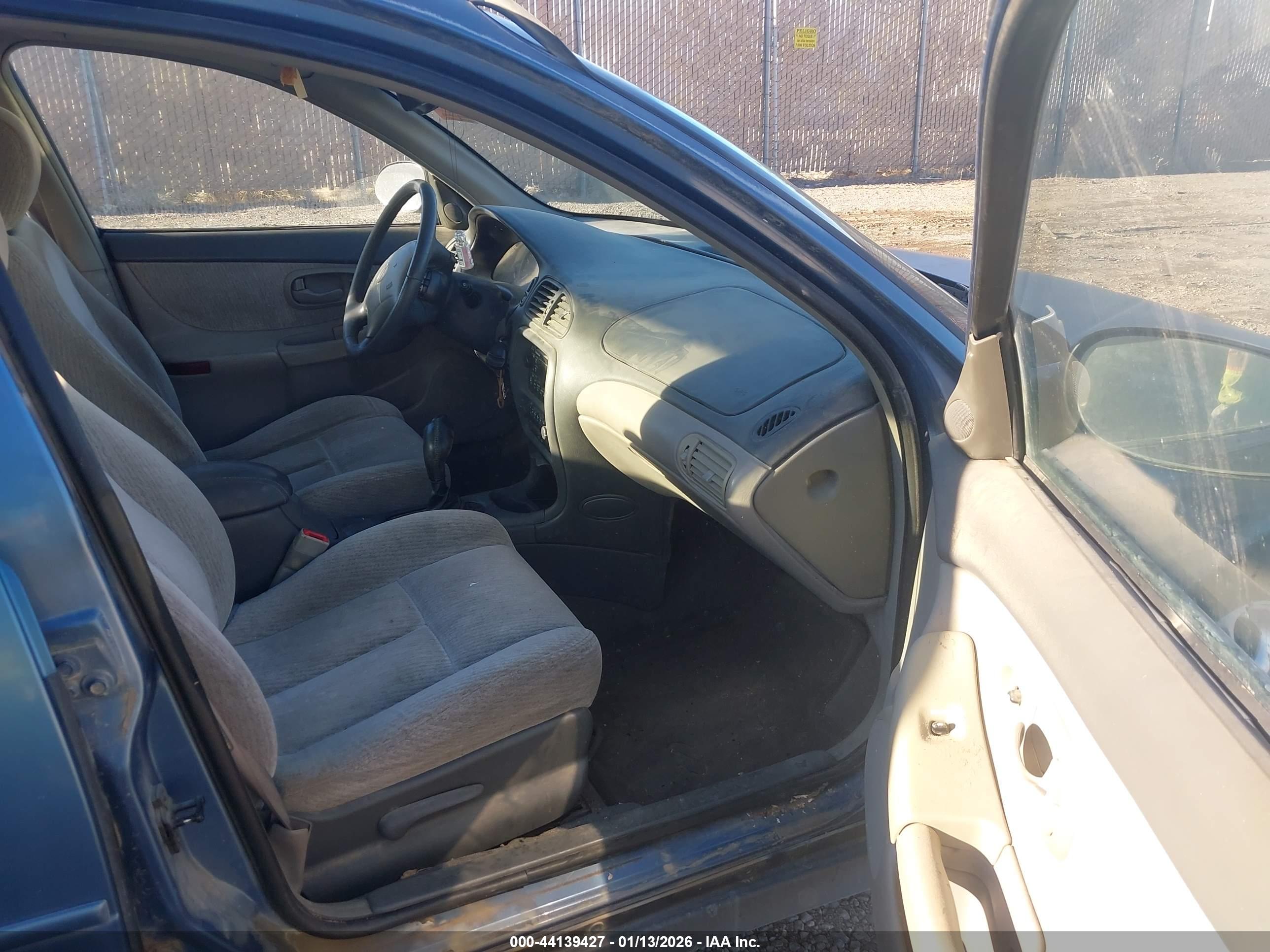 OLDSMOBILE INTRIGUE image 5
