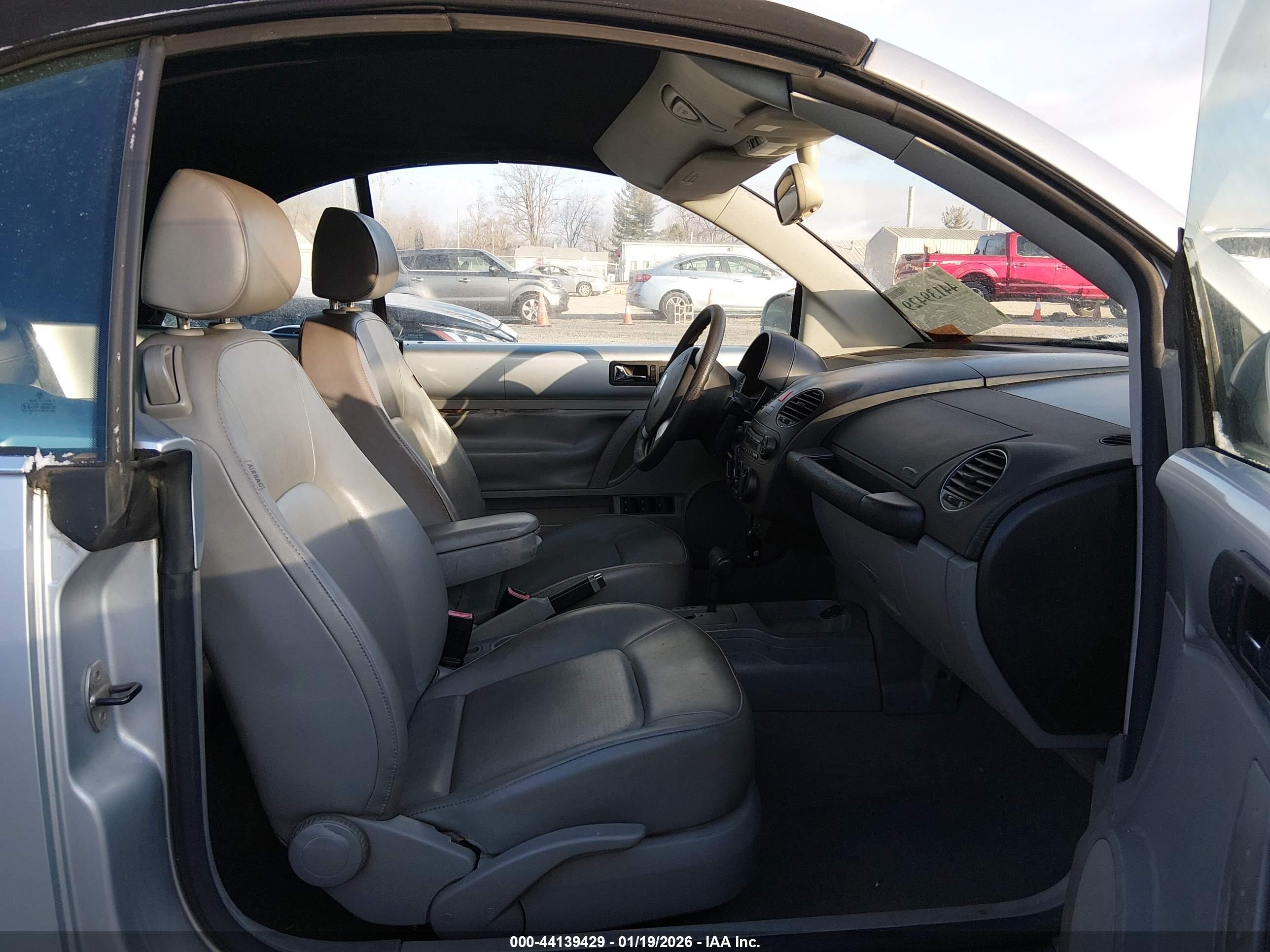 VOLKSWAGEN NEW image 5