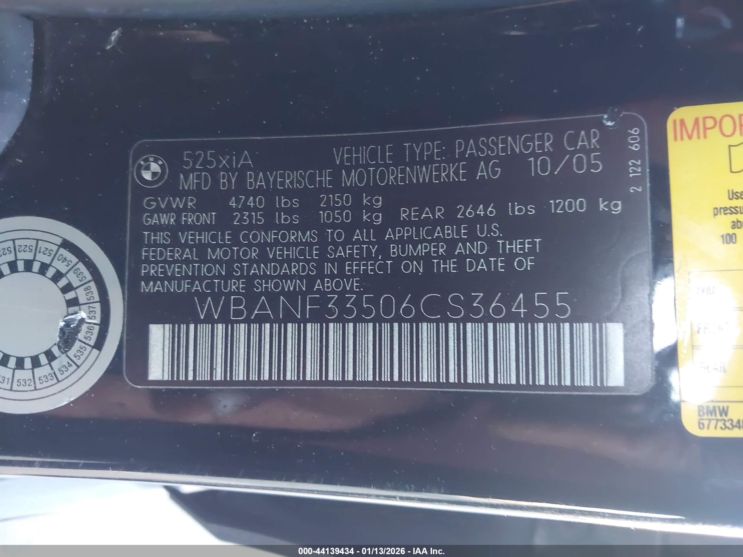 BMW 525XI image 9