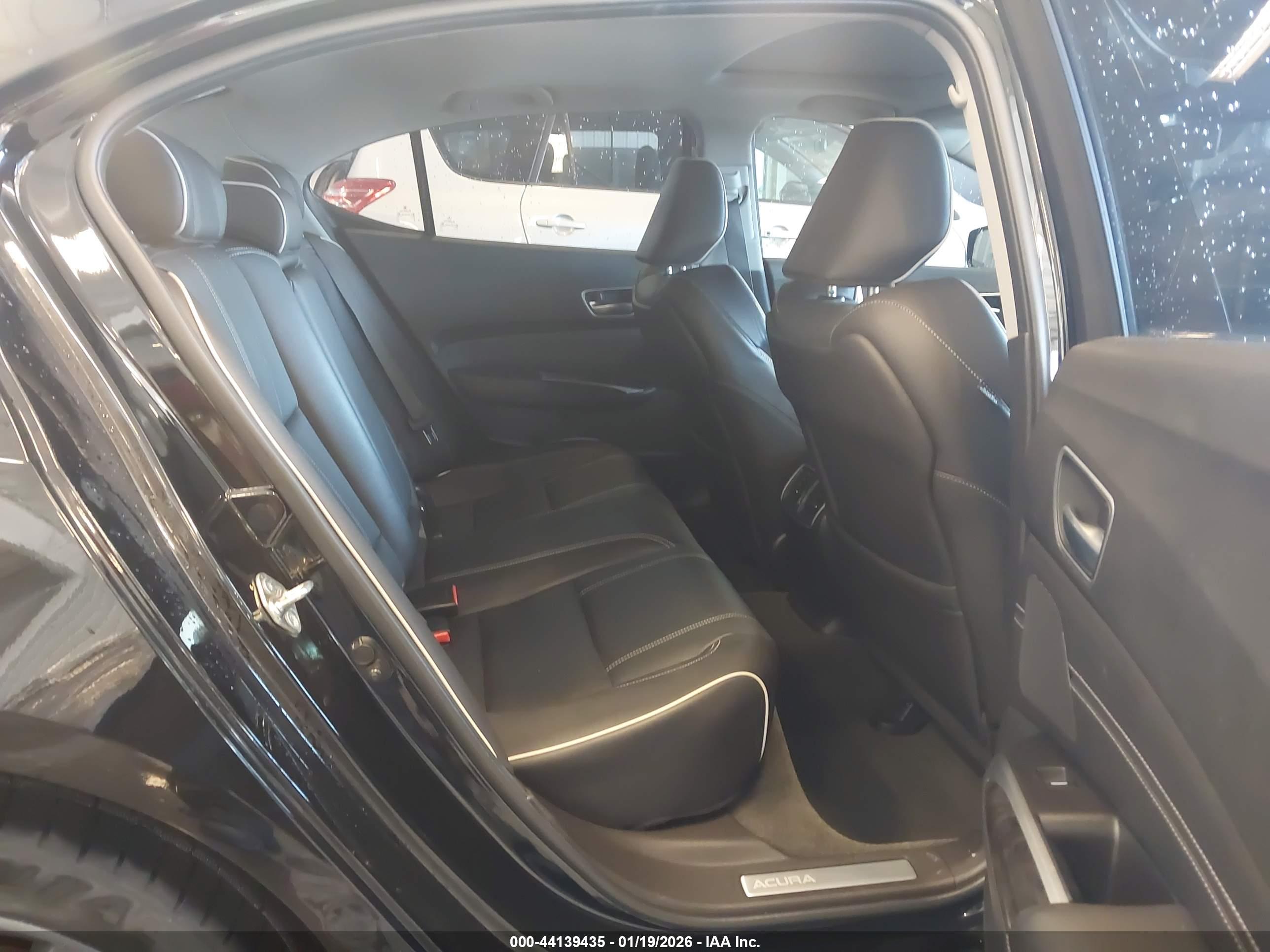 ACURA TLX image 8