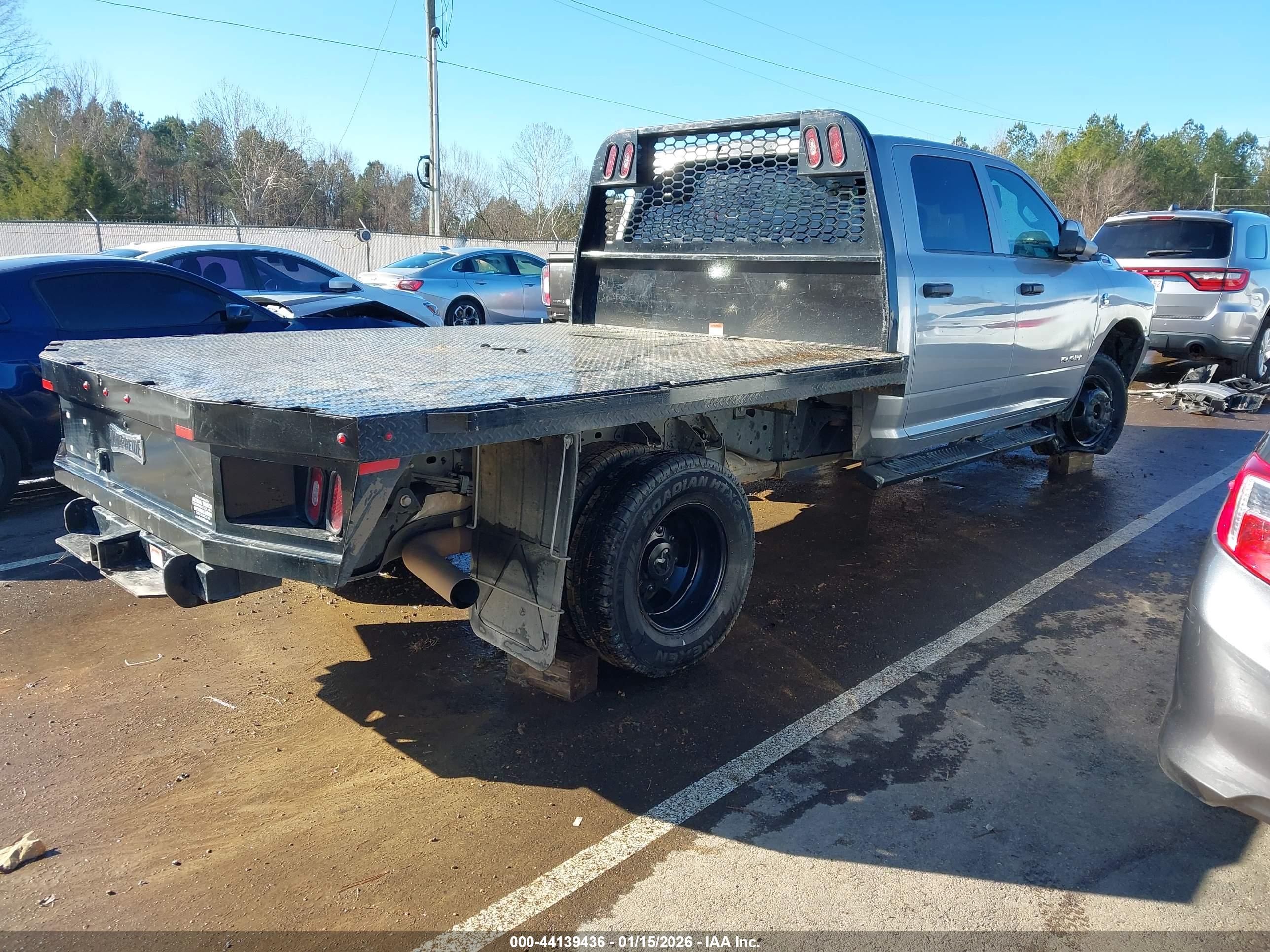 RAM 3500 image 4