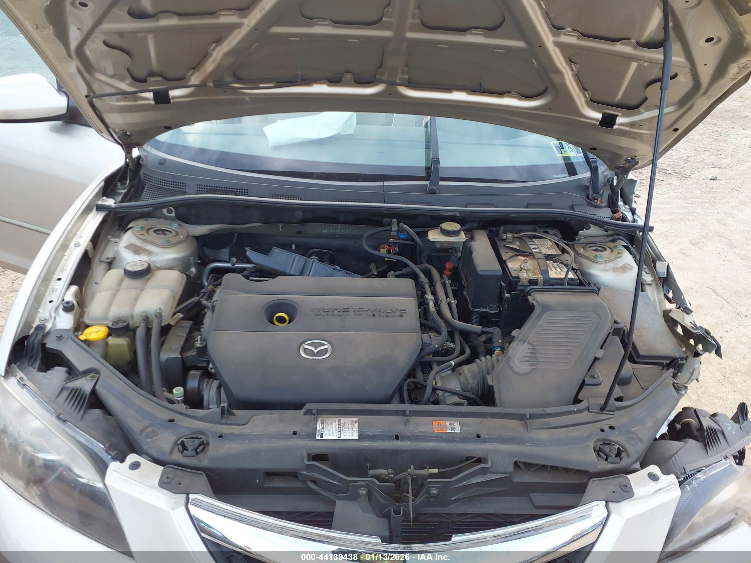 MAZDA MAZDA3 image 10