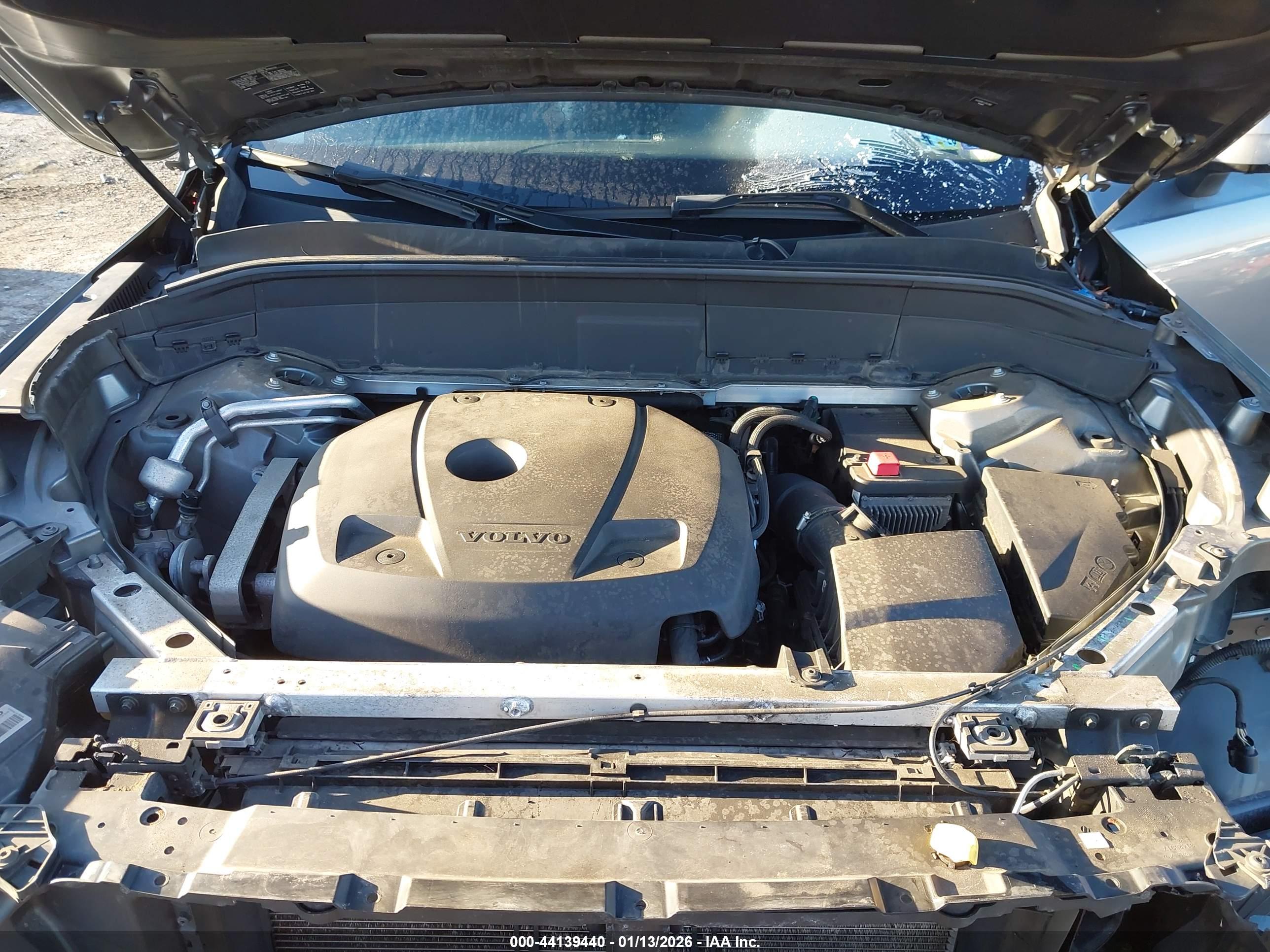 VOLVO XC90 image 10