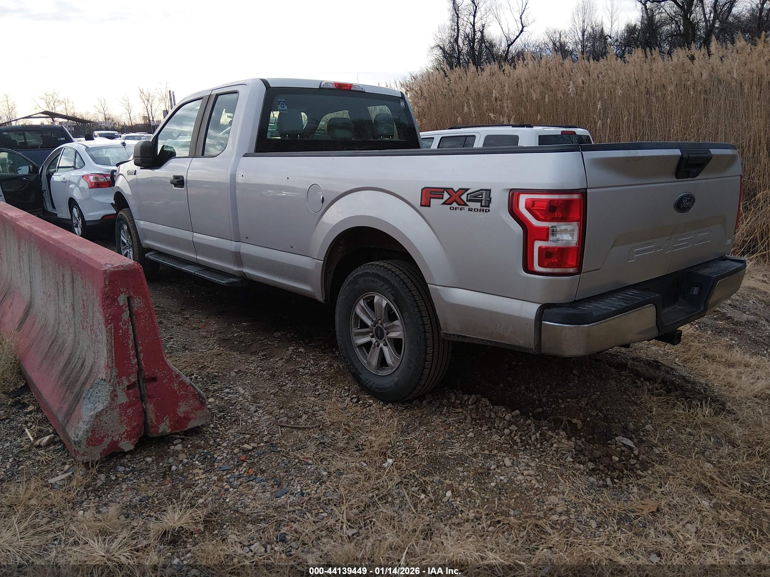 FORD F-150 image 3