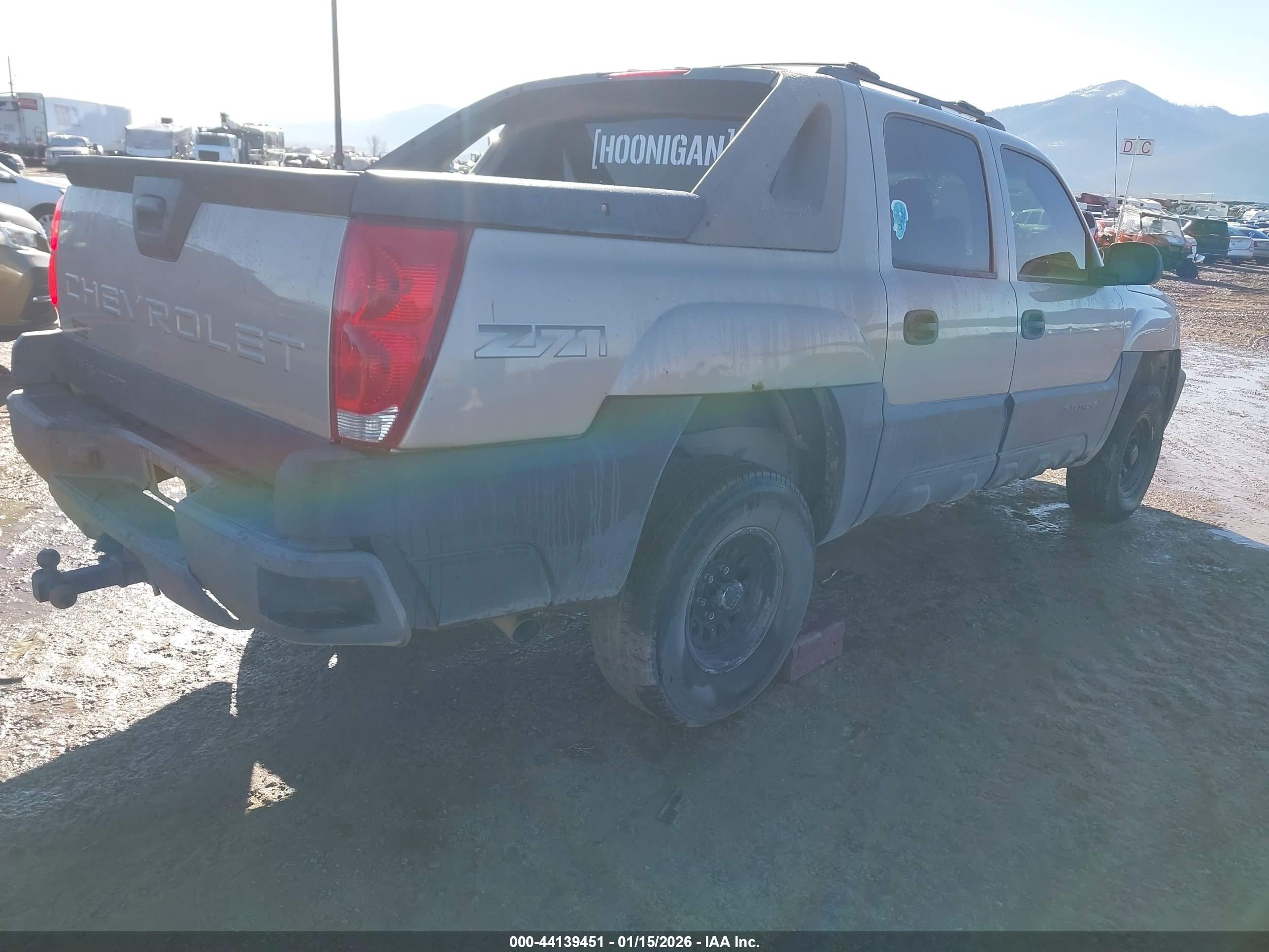 CHEVROLET AVALANCHE image 4