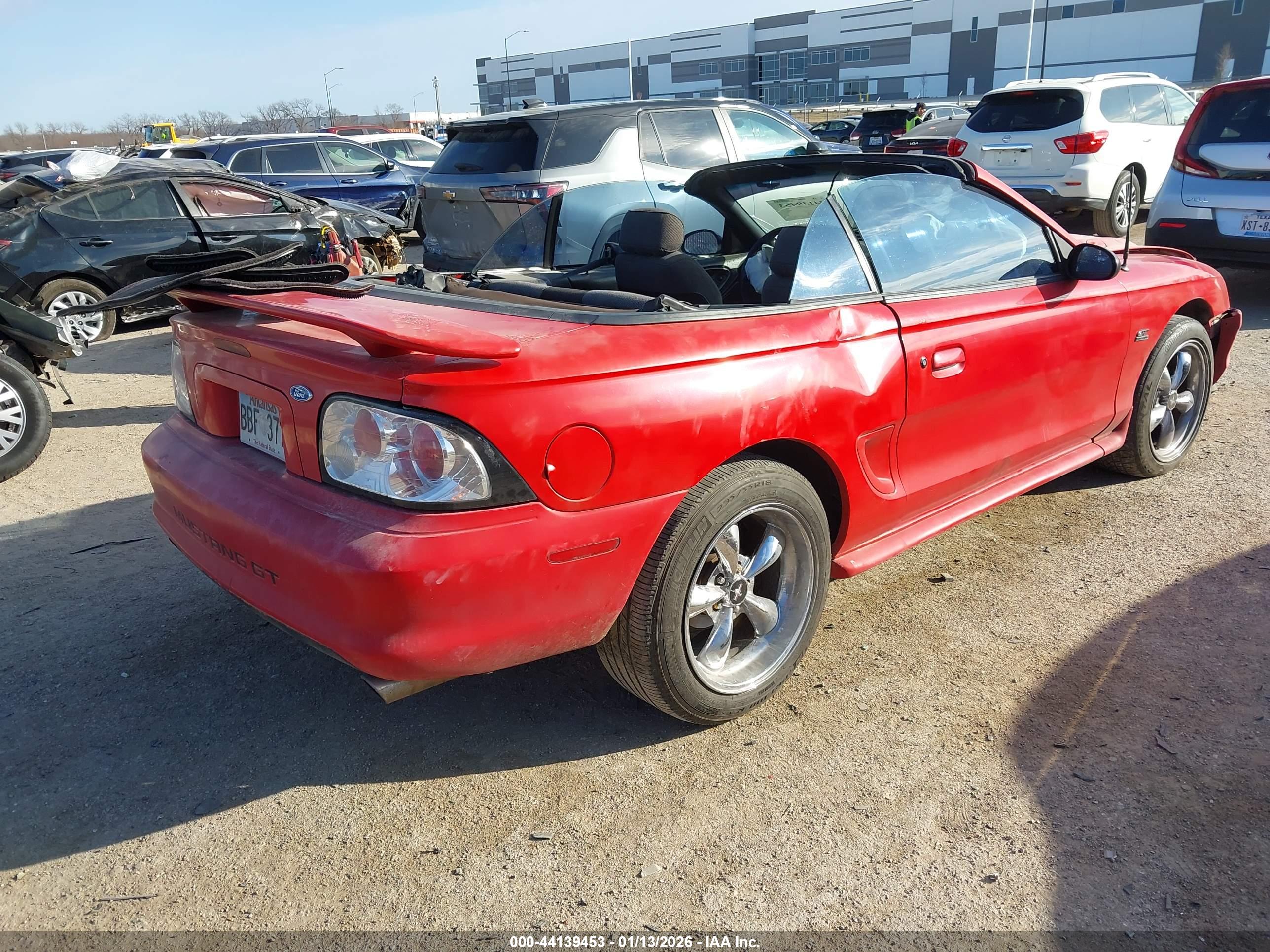FORD MUSTANG image 4