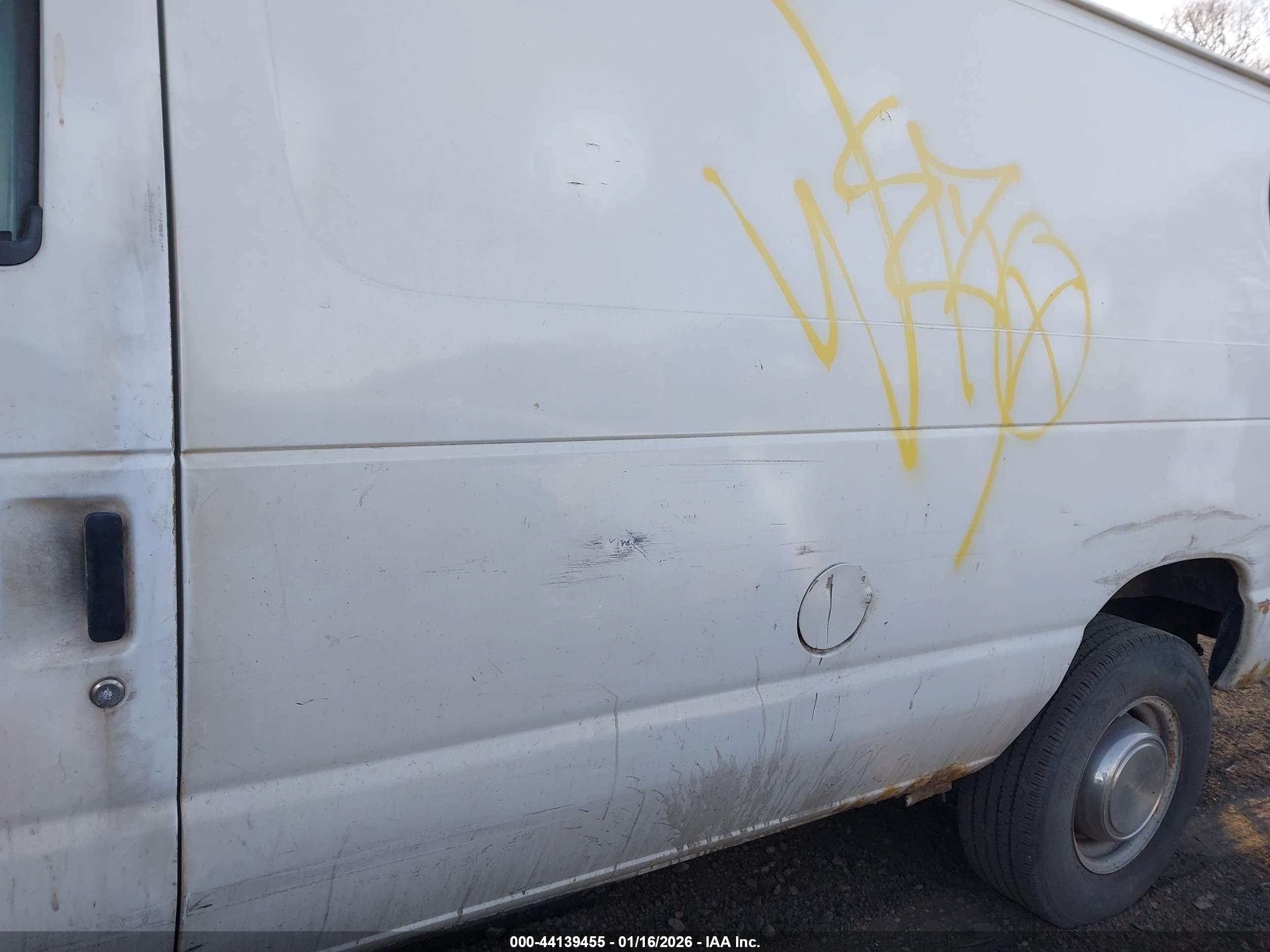 FORD E-350 image 6