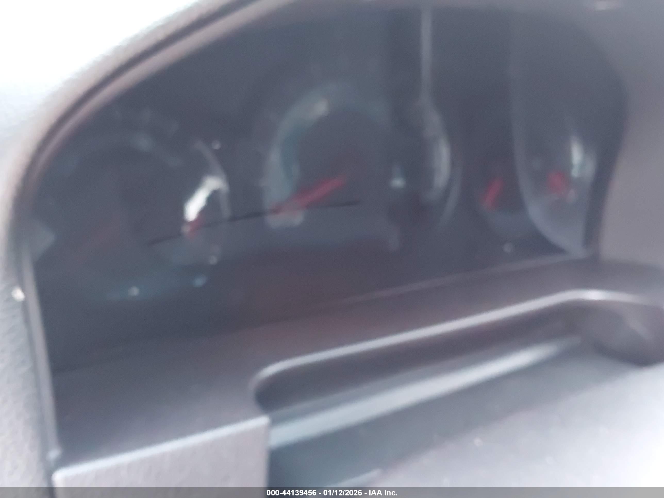 FORD FUSION image 7