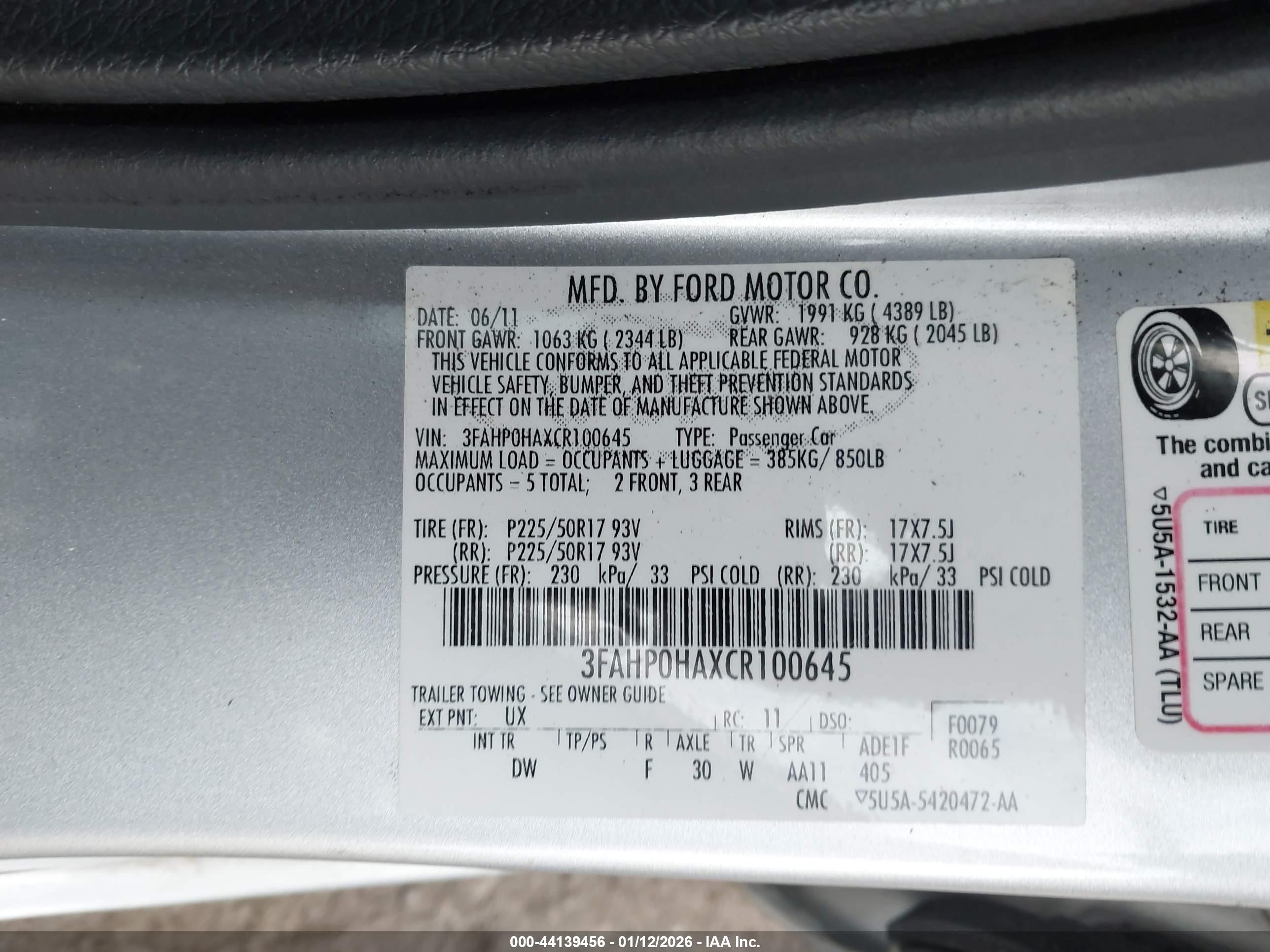 FORD FUSION image 9