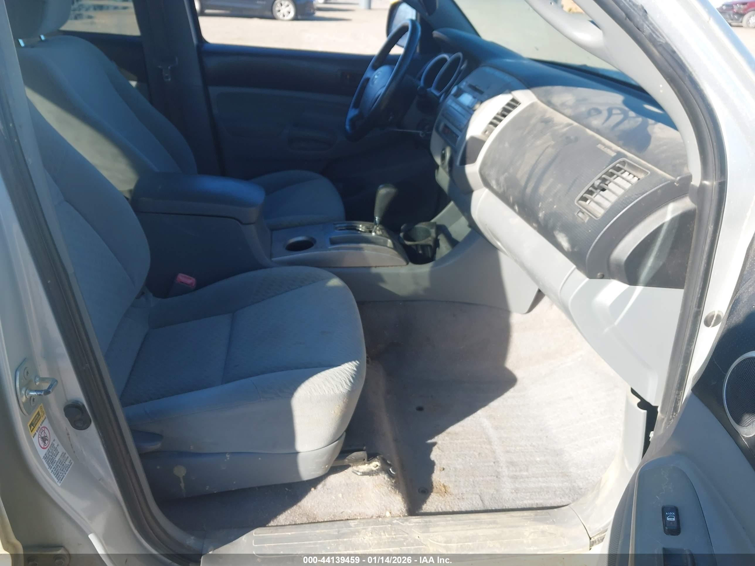 TOYOTA TACOMA image 5
