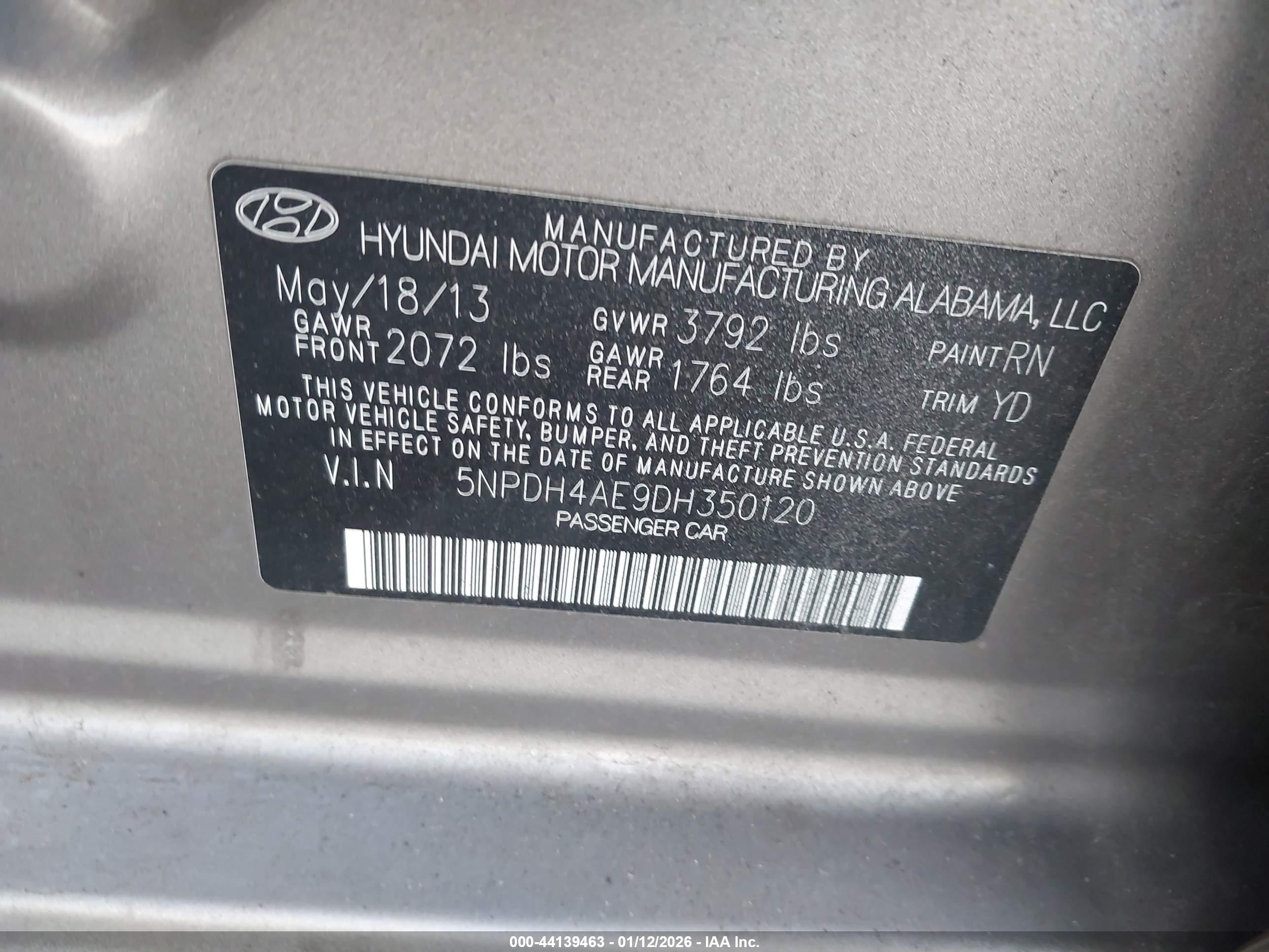 HYUNDAI ELANTRA image 9