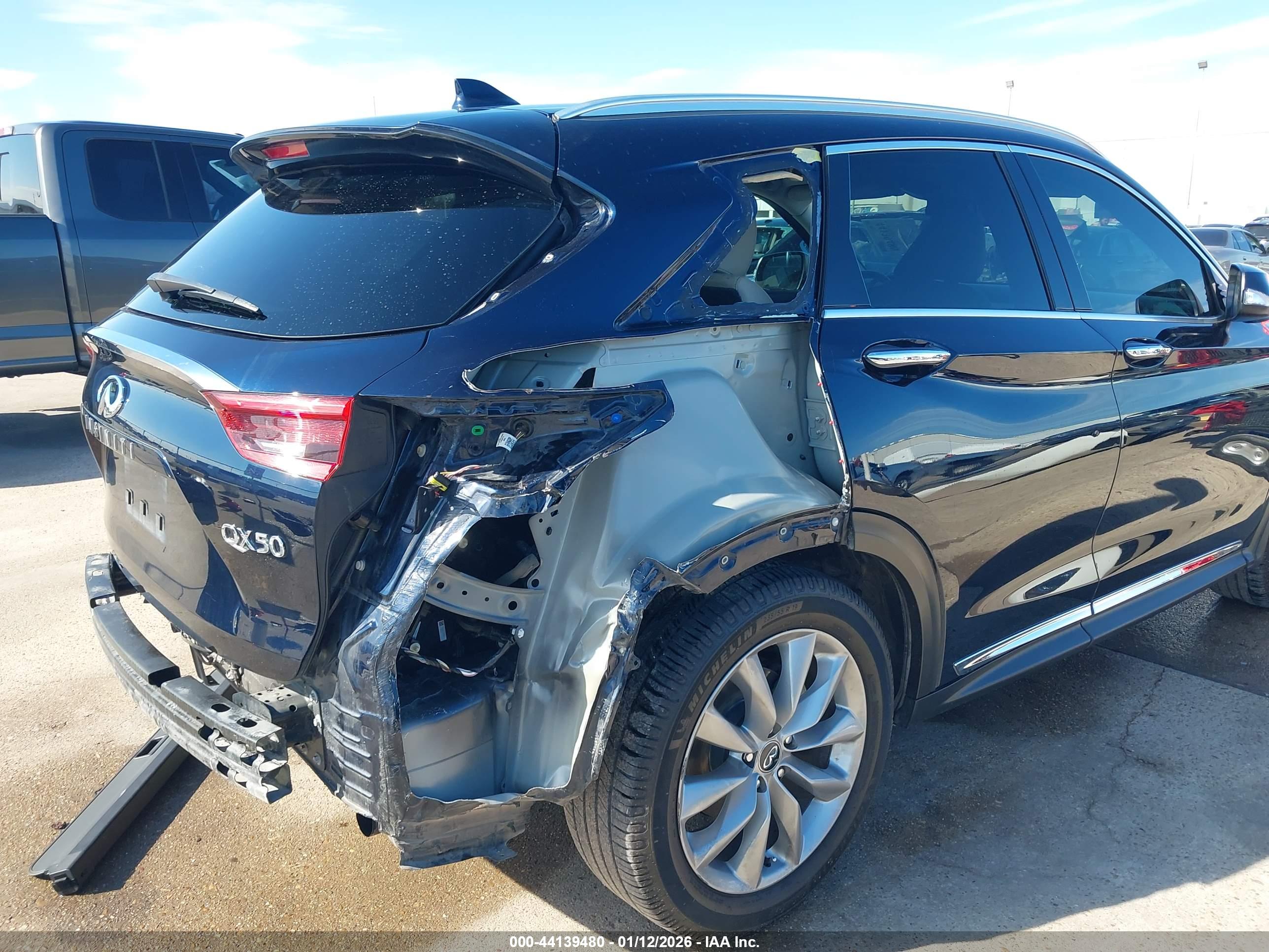 INFINITI QX50 image 6