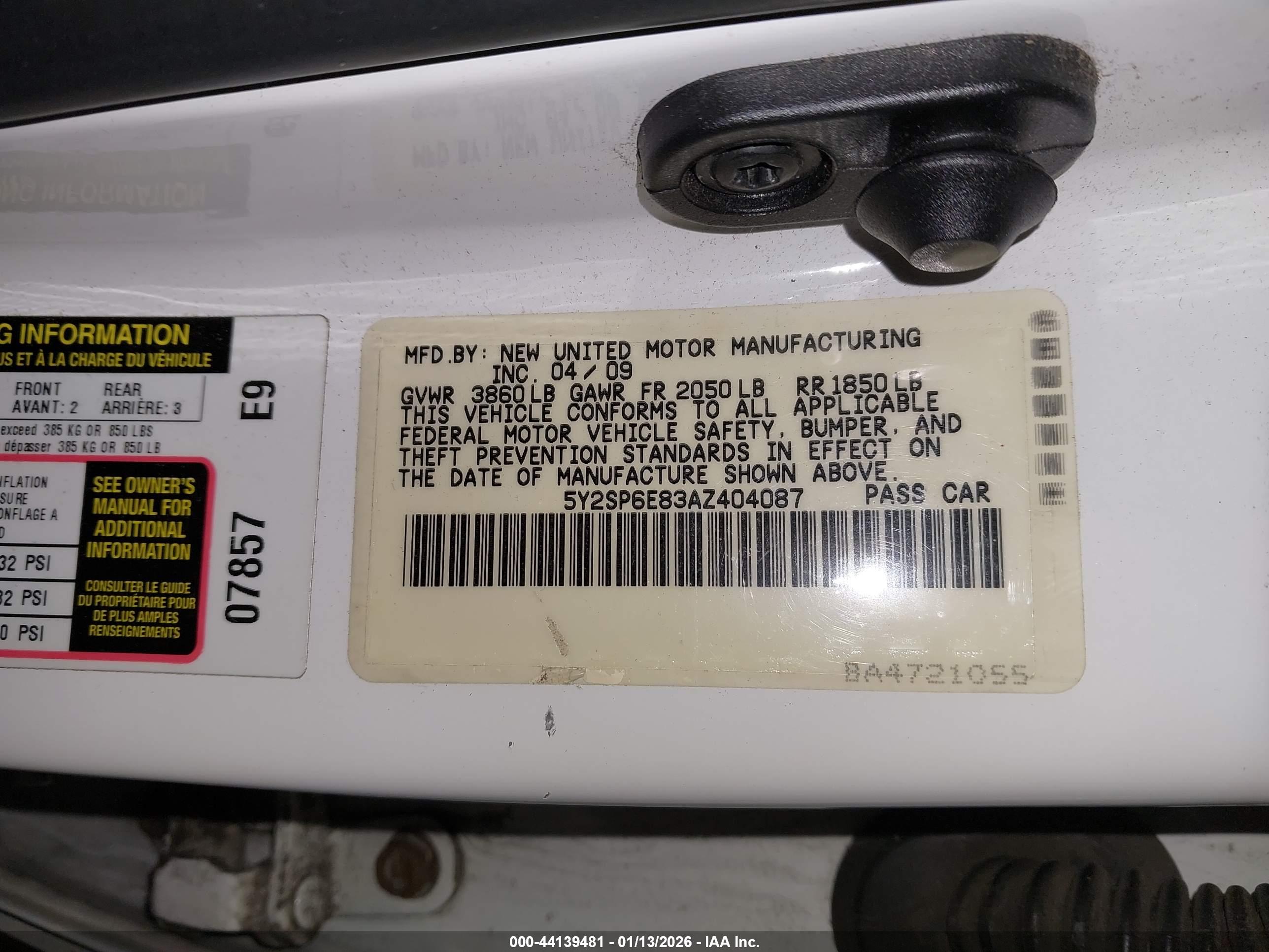 PONTIAC VIBE image 9
