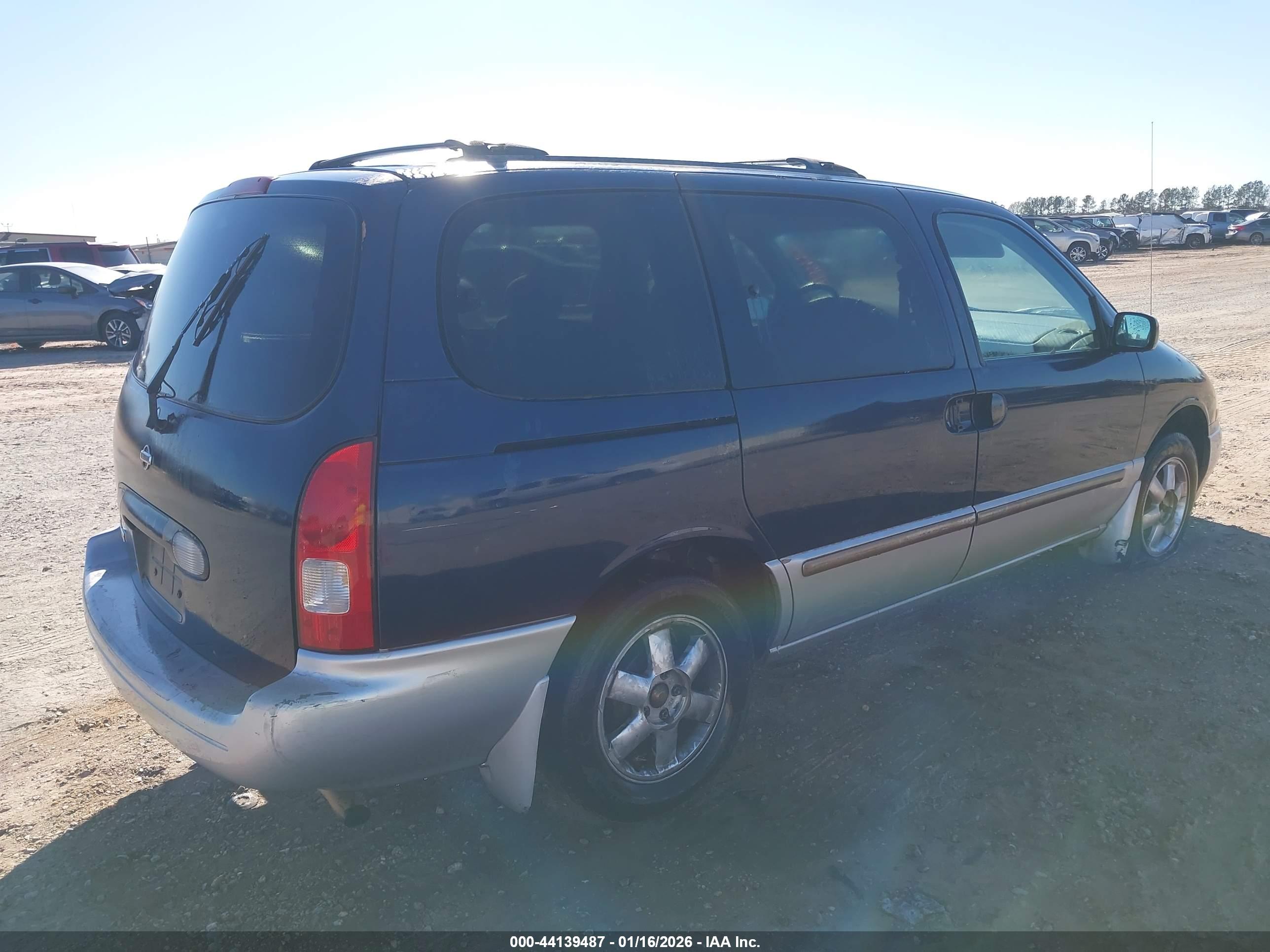 NISSAN QUEST image 4