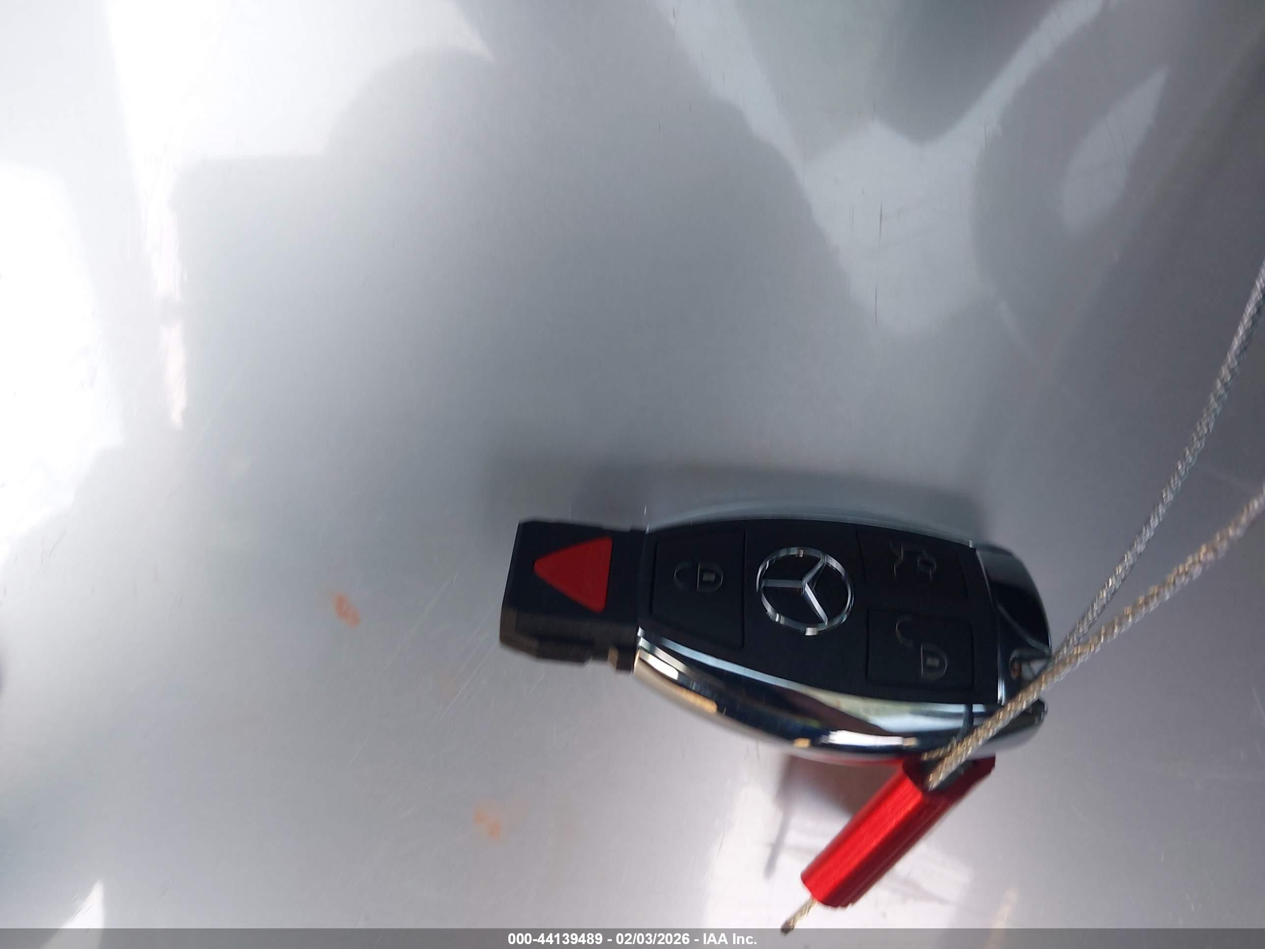 MERCEDES-BENZ C image 11