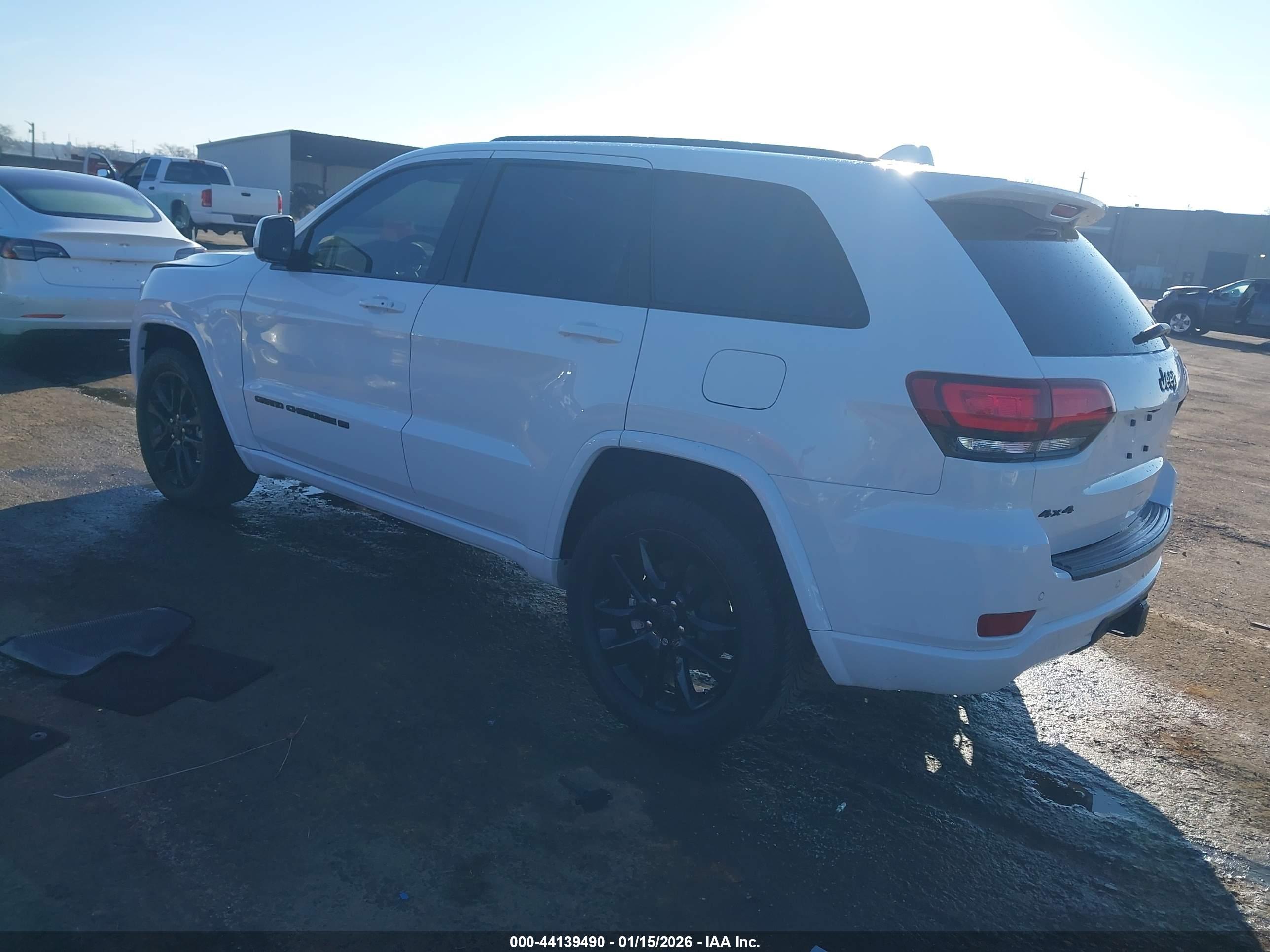 JEEP GRAND image 3