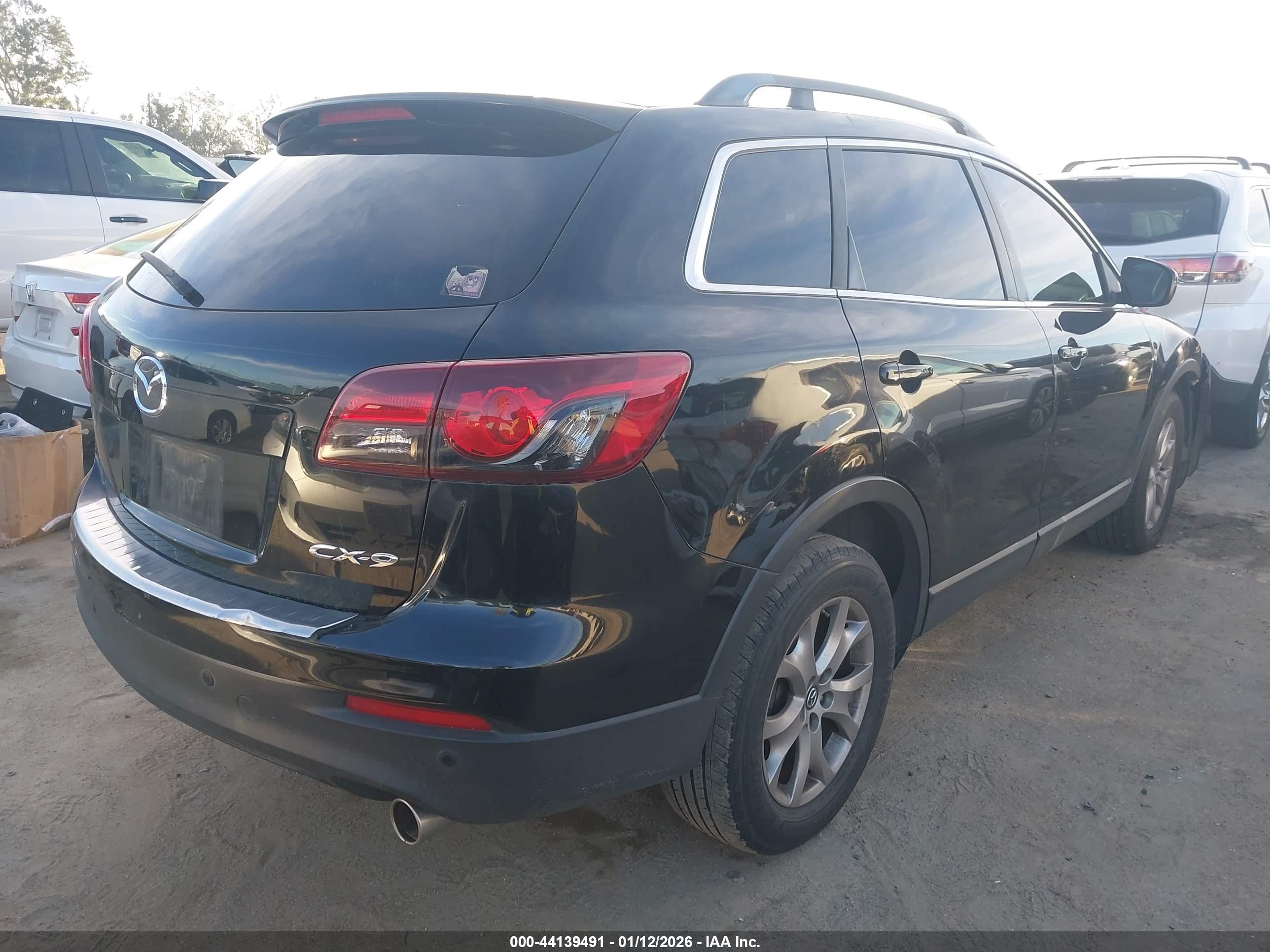 MAZDA CX-9 image 4