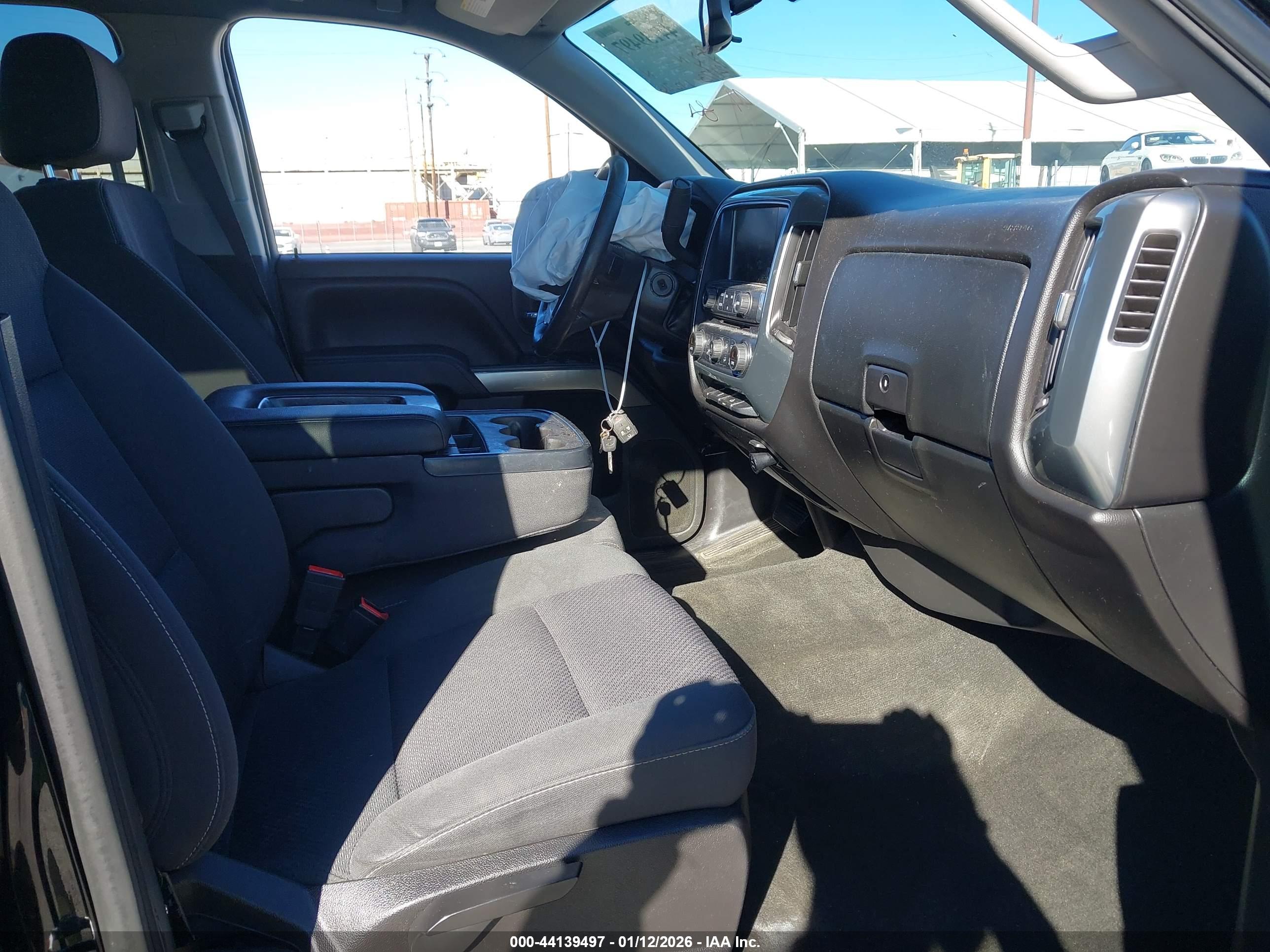 CHEVROLET SILVERADO image 5