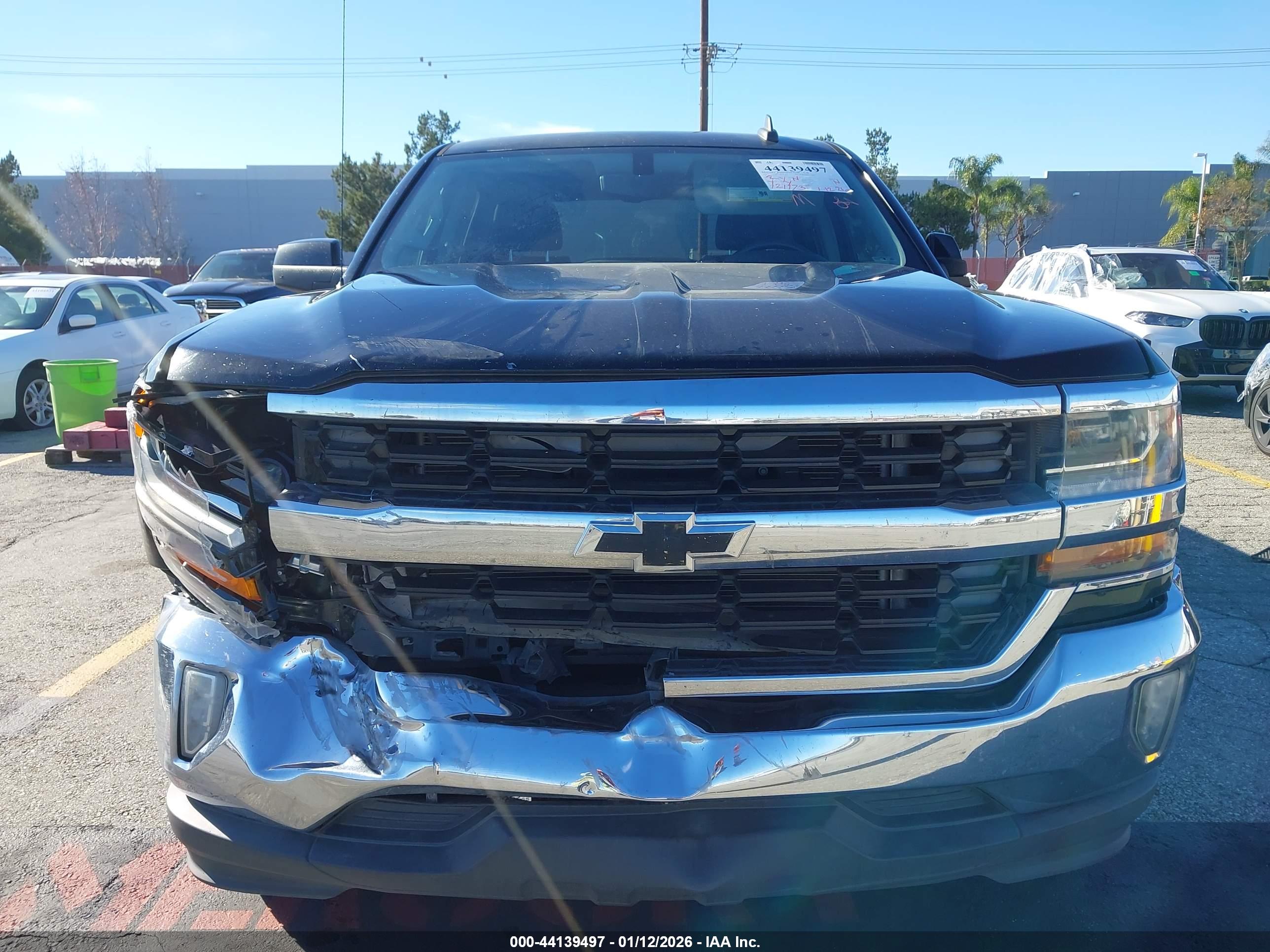 CHEVROLET SILVERADO image 6